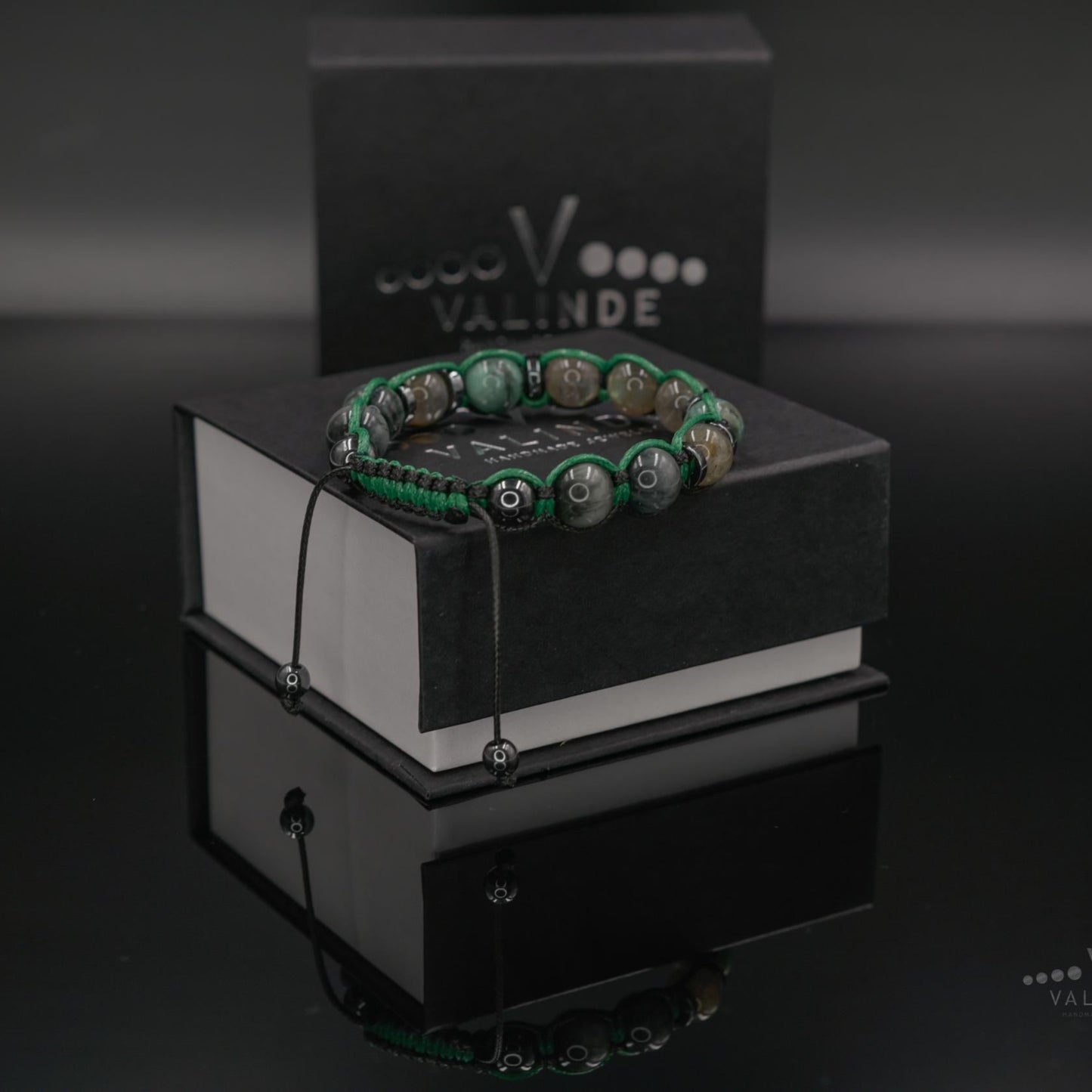 Men's Labradorite Emerald Hawk's Eye Braided Bracelet, Gift for Him, Adjustable Beaded Bracelet, Luxury Bracelet, Gemstone Bracelet for Men- Shamballa Bracelet - Birthstone Bracelet - Gemstone Bracelet Men - Chakra Bracelet - Macrame Bracelet - Healing Bracelet - Valinde