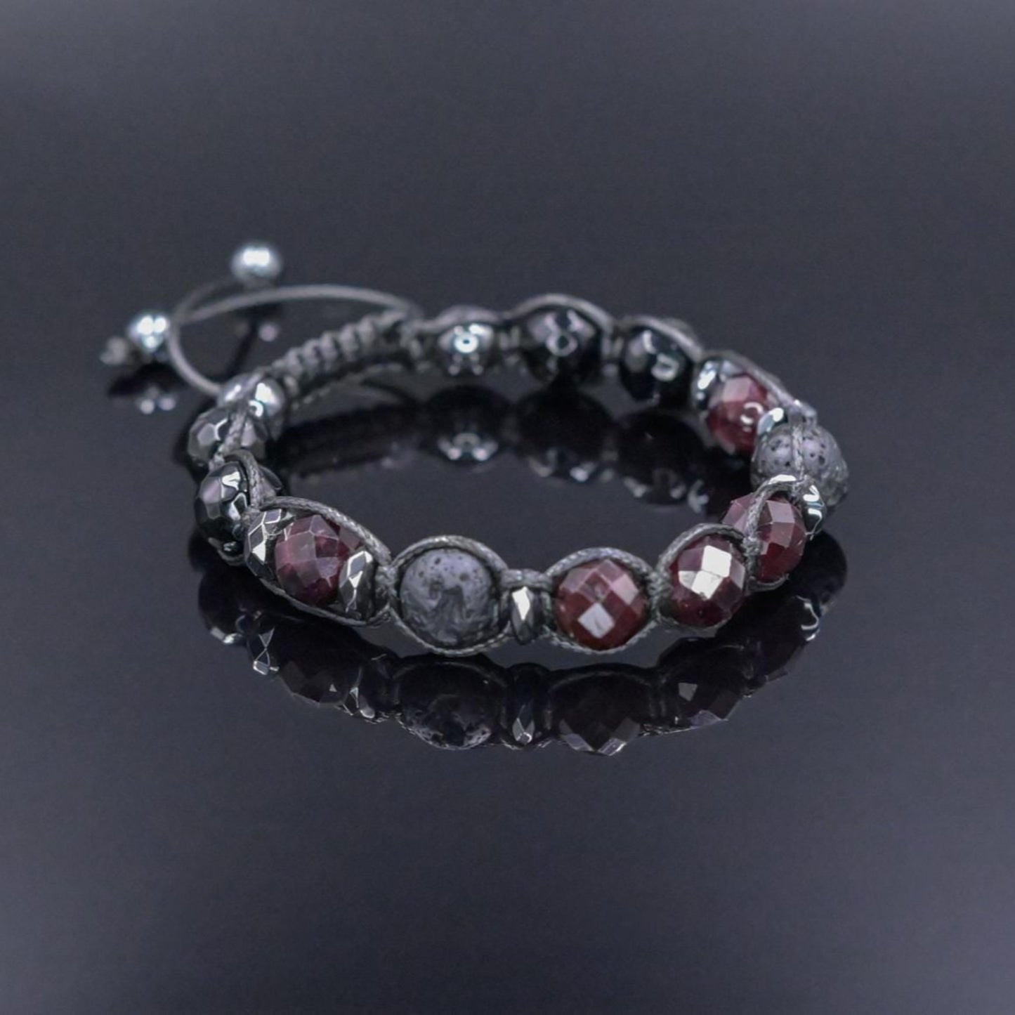 Men's Garnet Beaded Brcaelet - Black Agate & Lava Stone Bracelet - Adjustable Crystal Bracelet - Gift for Men - Macrame Bracelet for Men - Shamballa Bracelet - Birthstone Bracelet - Gemstone Bracelet Men - Chakra Bracelet - Macrame Bracelet - Healing Bracelet - Valinde