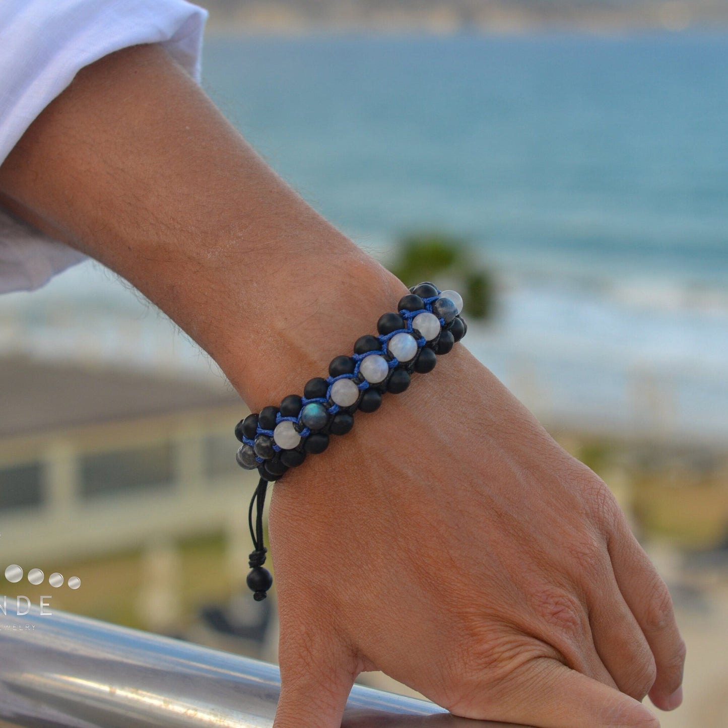 Men's Moonstone Bracelet - Three Row Macrame Bracelet - Labradorite Crystal Bracelet - Gift for Men - Father's Day Gift - Onyx Bead Bracelet - Shamballa Bracelet - Birthstone Bracelet - Gemstone Bracelet Men - Chakra Bracelet - Macrame Bracelet - Healing Bracelet - Valinde