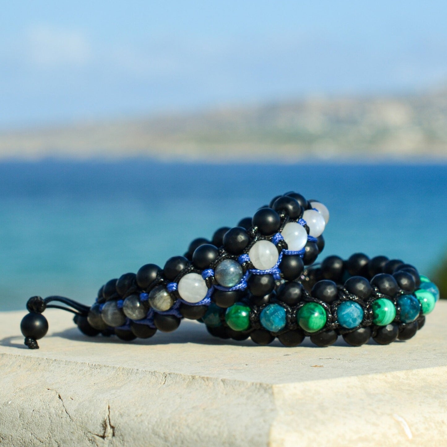 Men's Moonstone Bracelet - Three Row Macrame Bracelet - Labradorite Crystal Bracelet - Gift for Men - Father's Day Gift - Onyx Bead Bracelet - Shamballa Bracelet - Birthstone Bracelet - Gemstone Bracelet Men - Chakra Bracelet - Macrame Bracelet - Healing Bracelet - Valinde