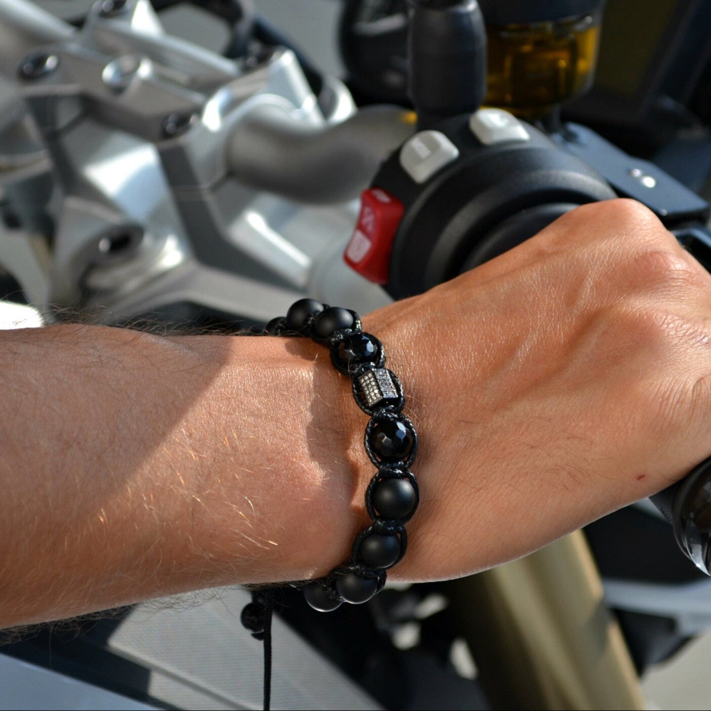 Men's Black Gemstone Bracelet Cubic Zirconia Bracelet Agate Bracelet Macrame Onyx Bracelet Gift for Men Adjustable Macrame Bracelet - Shamballa Bracelet - Mantra Bracelet - Yoga Bracelet - Birthstone Bracelet - Gemstone Bracelet Men - Chakra Bracelet - Macrame Bracelet - Healing Bracelet - Gift for Father - Gift For Men - Valinde