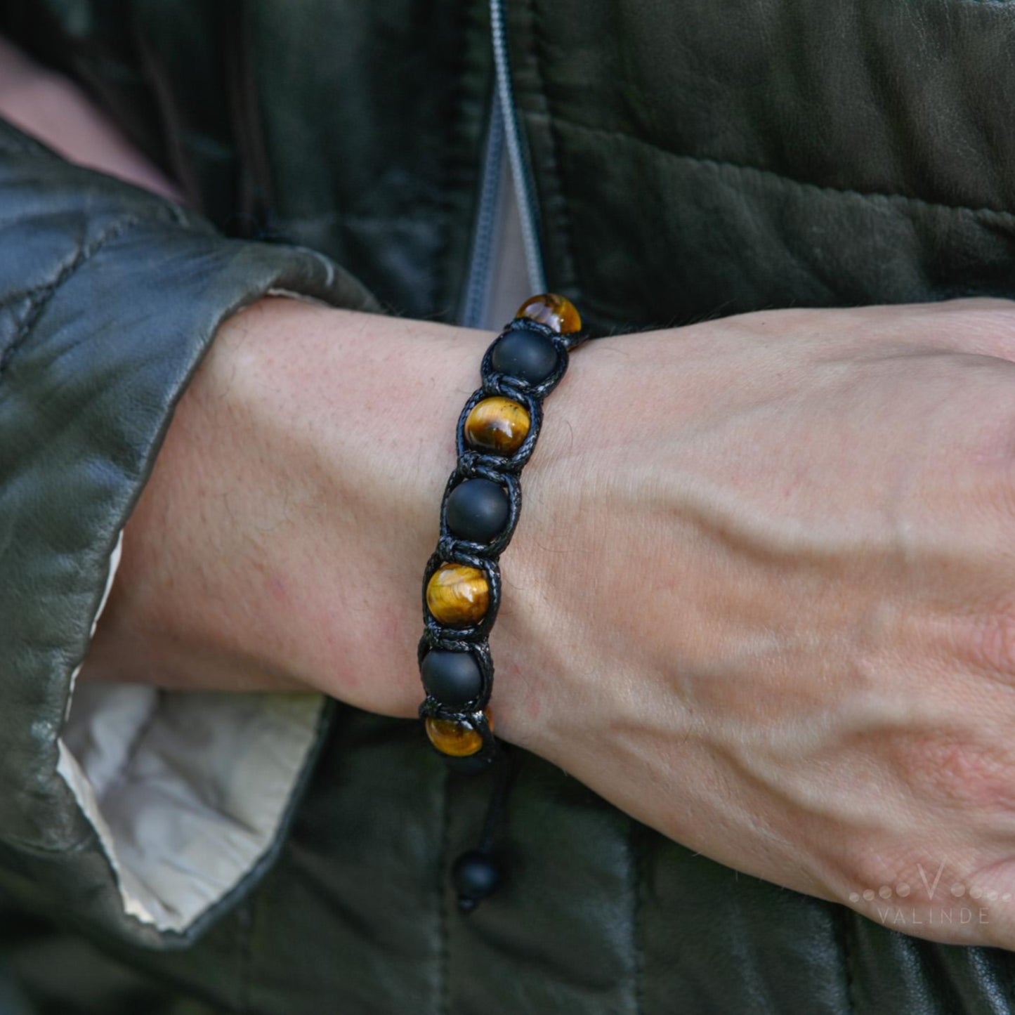 Men's Black Bracelet Gemstone Bracelet Tiger's eye Onyx Bracelet Beaded Bracelet Gift for Men Stone Macrame Bracelet Adjustable Bracelet - Shamballa Bracelet - Mantra Bracelet - Birthstone Bracelet - Gemstone Bracelet Men - Chakra Bracelet - Macrame Bracelet - Healing Bracelet - Valinde