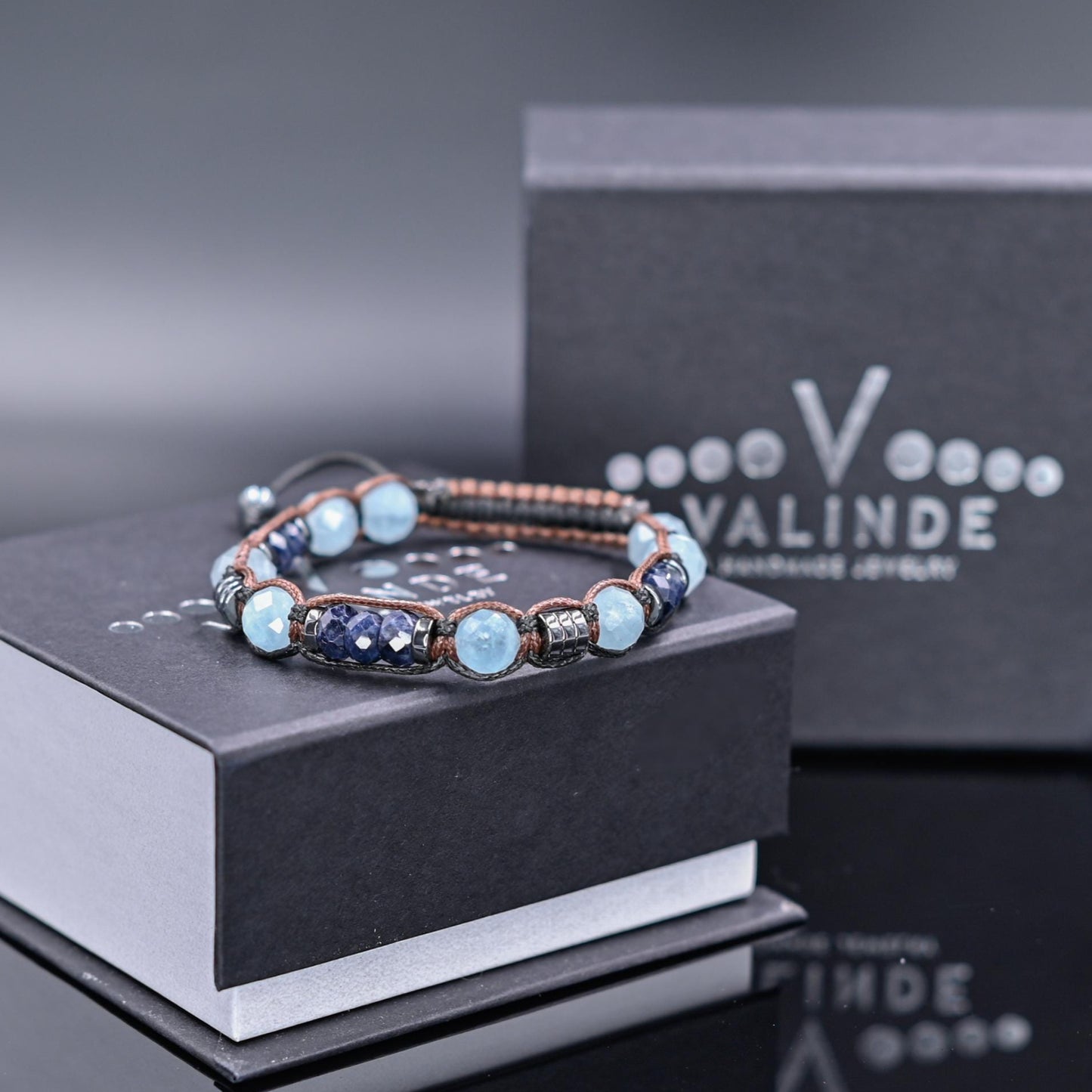 Handcrafted Genuine Aquamarine & Sapphire Birthstone Bracelet, Adjustable Macrame Healing Stone Bracelet, Men's Gemstone Bracelet - Shamballa Bracelet - Mantra Bracelet - Yoga Bracelet - Birthstone Bracelet - Gemstone Bracelet Men - Chakra Bracelet - Macrame Bracelet - Healing Bracelet - Gift for Father - Gift For Men - Valinde