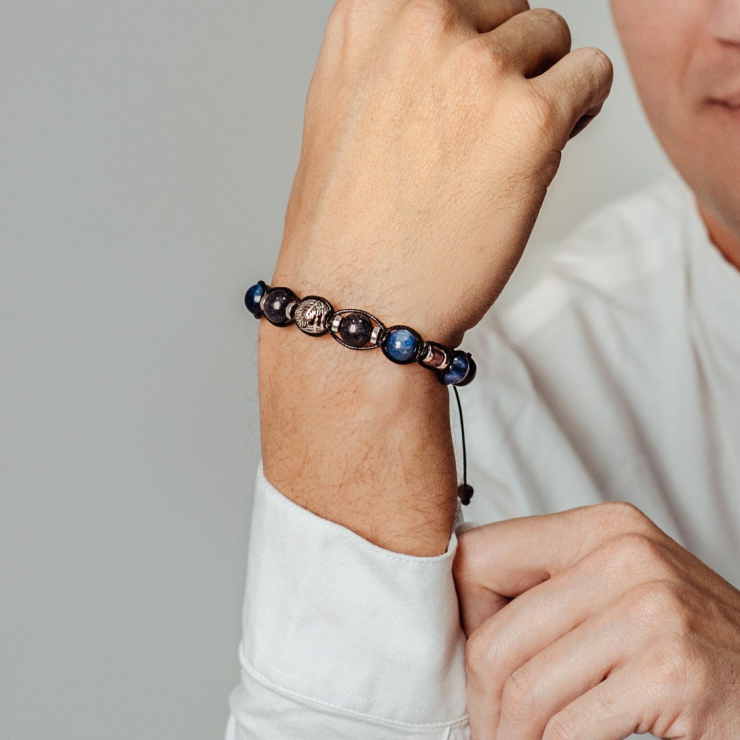 Men's Sapphire & 925 Silver Bead Bracelet - Kyanite Crystal Bracelet - Gift for Men - Adjustable Gemstone Bracelet - Father's Day Gift - Shamballa Bracelet - Birthstone Bracelet - Gemstone Bracelet Men - Chakra Bracelet