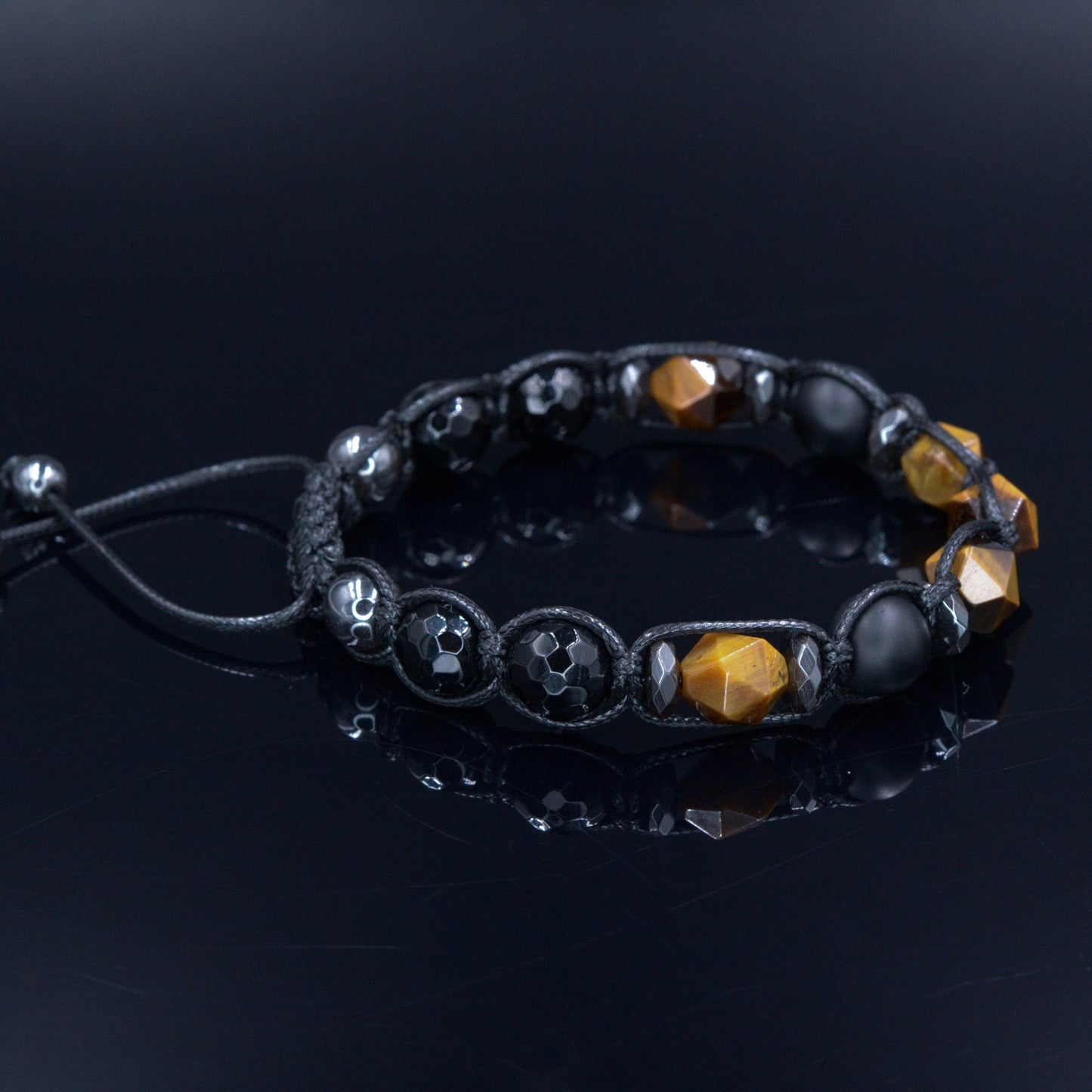 Tiger's Eye Bracelet Men - Black Onyx & Agate Crystal Bracelet - Macrame Bracelet - Gift for Men - Men's Adjustable Beaded Bracelet - Shamballa Bracelet - Birthstone Bracelet - Gemstone Bracelet Men - Chakra Bracelet - Macrame Bracelet - Healing Bracelet - Valinde