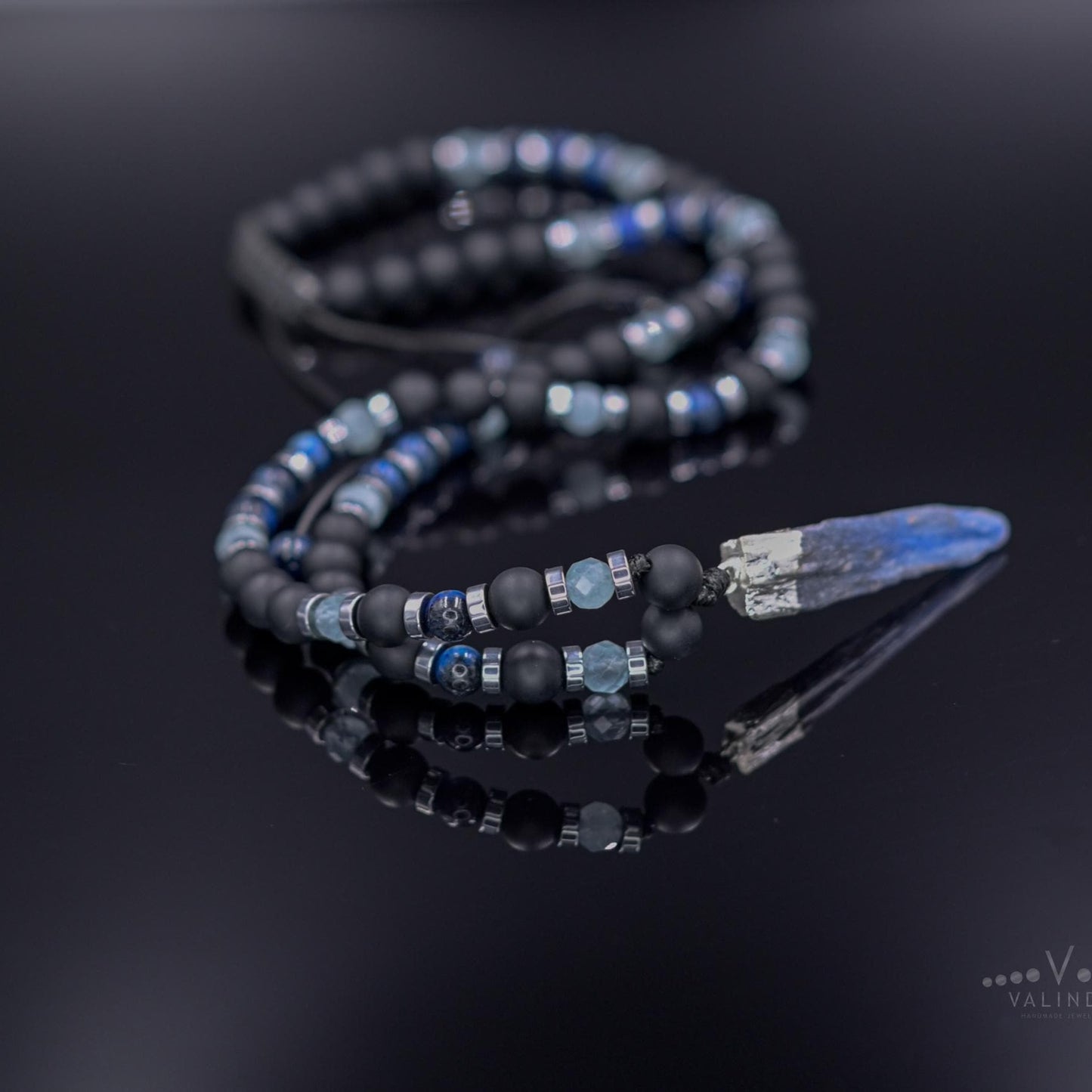 Men's Kyanite Long Necklace, Raw Kyanite Pendant Necklace, Aquamarine Onyx Crystal Beaded Necklace, Gift for Men,Adjustable Necklace for Men - Shamballa Necklace - Birthstone Necklace - Gemstone Necklace Men - Chakra Necklace - Macrame Necklace - Healing Necklace - Valinde