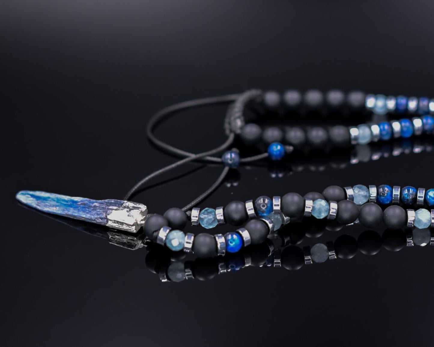 Men's Kyanite Long Necklace, Raw Kyanite Pendant Necklace, Aquamarine Onyx Crystal Beaded Necklace, Gift for Men,Adjustable Necklace for Men - Shamballa Necklace - Birthstone Necklace - Gemstone Necklace Men - Chakra Necklace - Macrame Necklace - Healing Necklace - Valinde