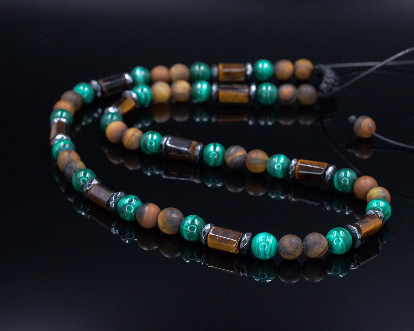 Malachite Tiger's Eye Crystal Necklace - Men's Short Beaded Necklace - Gift for Men - Adjustable Surfer Necklace - Malachite Jewelry for Men - - Shamballa Necklace - Birthstone Necklace - Gemstone Necklace Men - Chakra Necklace - Macrame Necklace - Healing Necklace