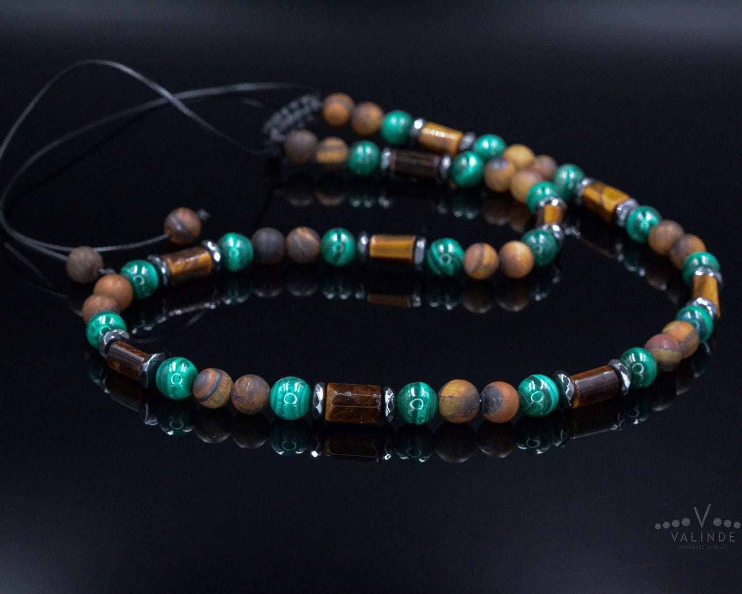 Malachite Tiger's Eye Crystal Necklace - Men's Short Beaded Necklace - Gift for Men - Adjustable Surfer Necklace - Malachite Jewelry for Men - - Shamballa Necklace - Birthstone Necklace - Gemstone Necklace Men - Chakra Necklace - Macrame Necklace - Healing Necklace