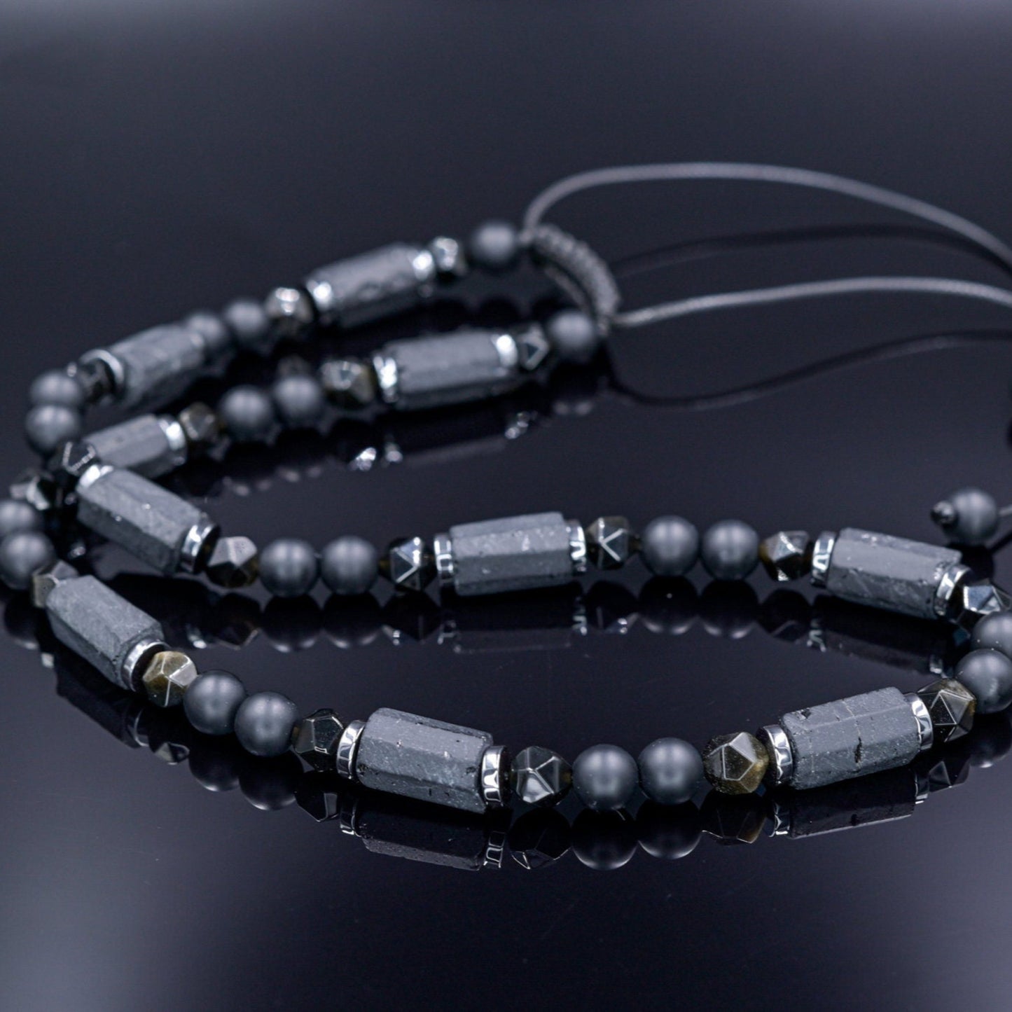 Raw Tourmaline Necklace, Men's Black Onyx Obsidian Beaded Necklace, Black Crystal Short Necklace, Gift for Men, Adjustable Necklace for Men - Shamballa Necklace - Birthstone Necklace - Gemstone Necklace Men - Chakra Necklace - Macrame Necklace - Healing Necklace - Valinde
