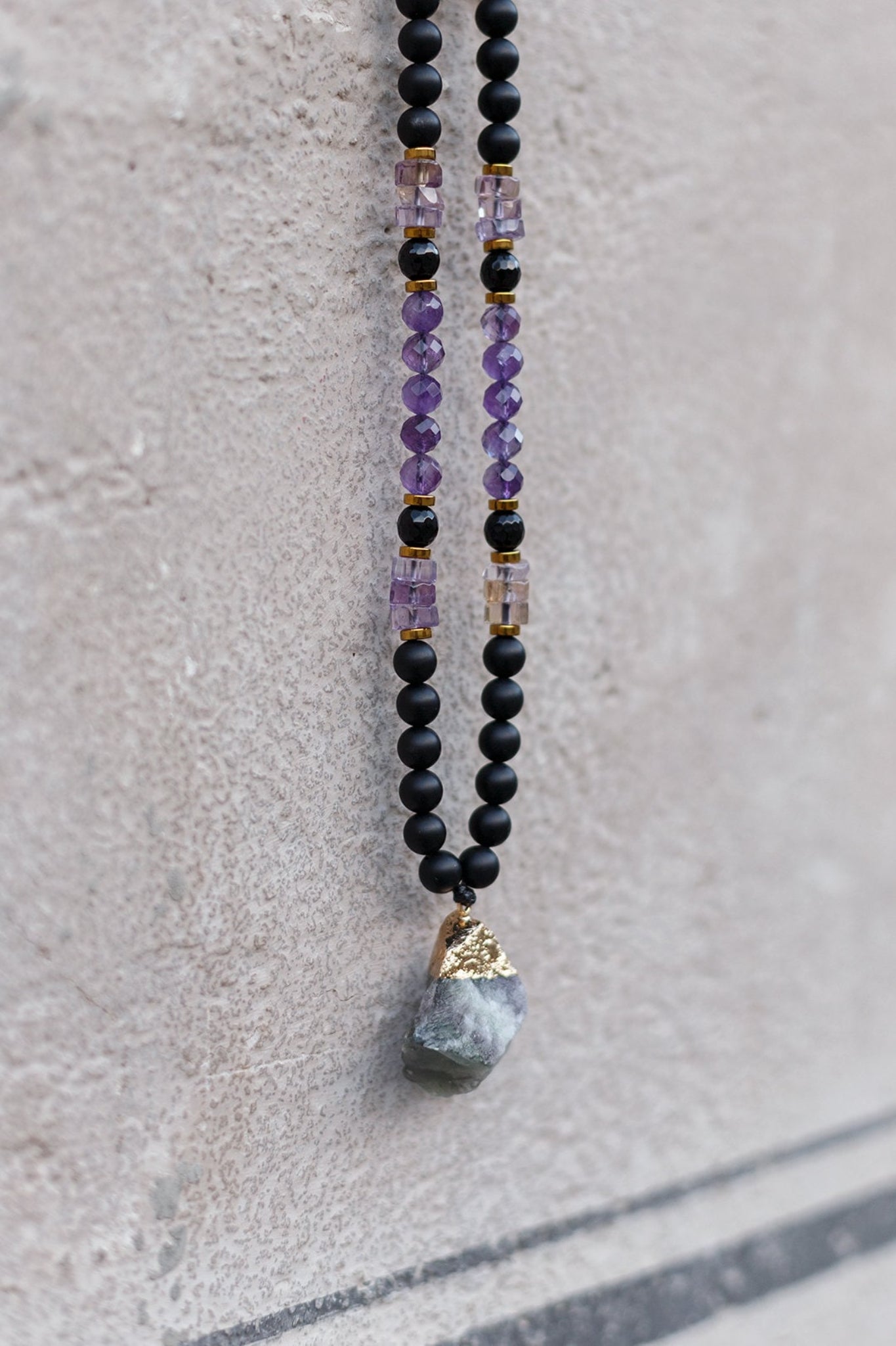 Ametrine Amethyst Crystal Necklace - Men's Raw Fluorite Pendant Necklace - Long Adjustable Necklace - Black Onyx Necklace - Gift for Men - Shamballa Necklace - Birthstone Necklace - Gemstone Necklace Men - Chakra Necklace - Macrame Necklace - Healing Necklace - Valinde