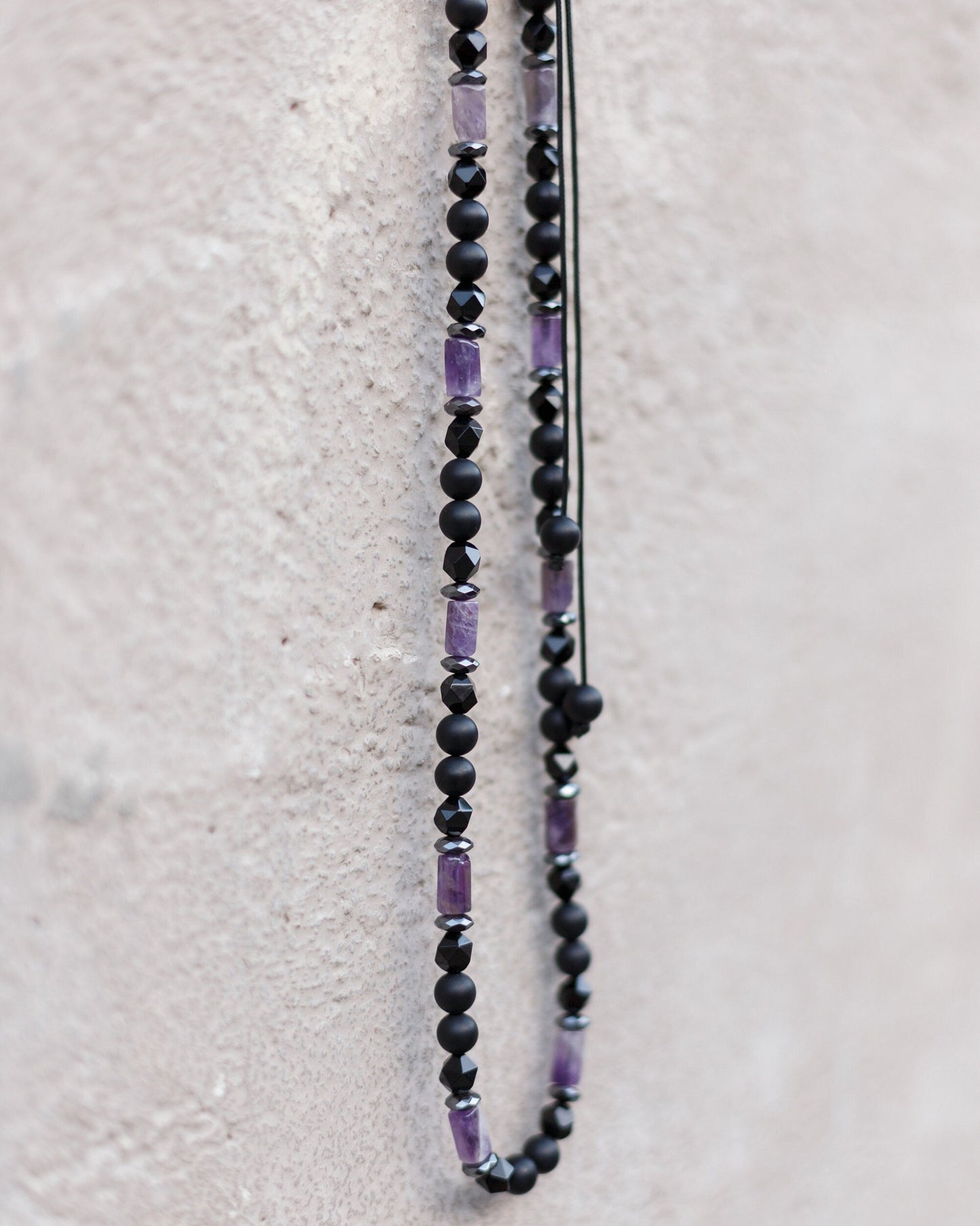 Amethyst Crystal Necklace for Men - Men's Black Onyx Short Necklace - Gift for Men - Adjustable Beaded necklace - Agate Stone Necklace - Shamballa Necklace - Birthstone Necklace - Gemstone Necklace Men - Chakra Necklace - Macrame Necklace - Healing Necklace - Valinde