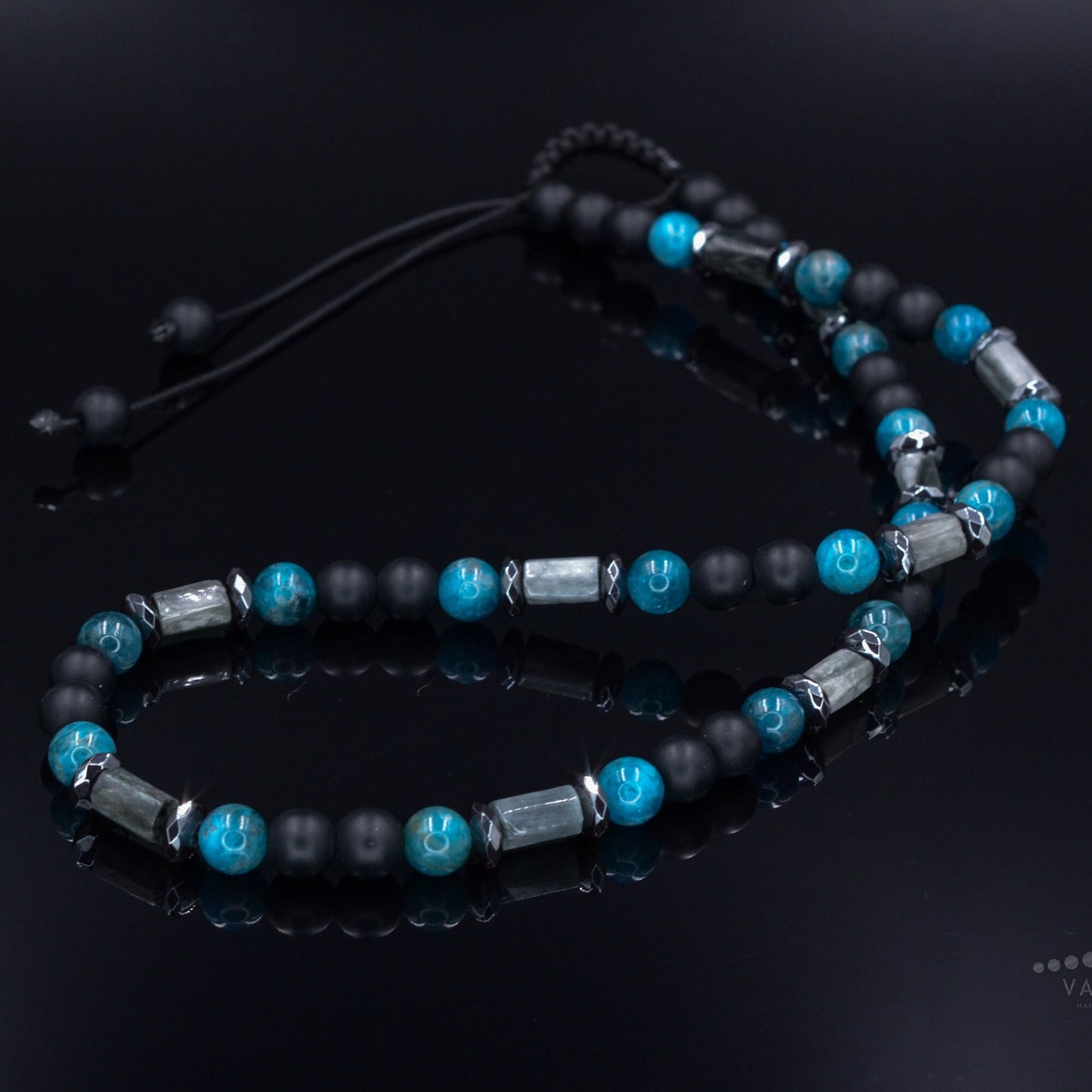 Men's Hawk's Eye Apatite Beads Necklace - Black Onyx Necklace - Gift for Men - Short Crystal Necklace - Father's Day Gift - Stone Necklace - Shamballa Necklace - Birthstone Necklace - Gemstone Necklace Men - Chakra Necklace - Macrame Necklace - Healing Necklace - Valinde