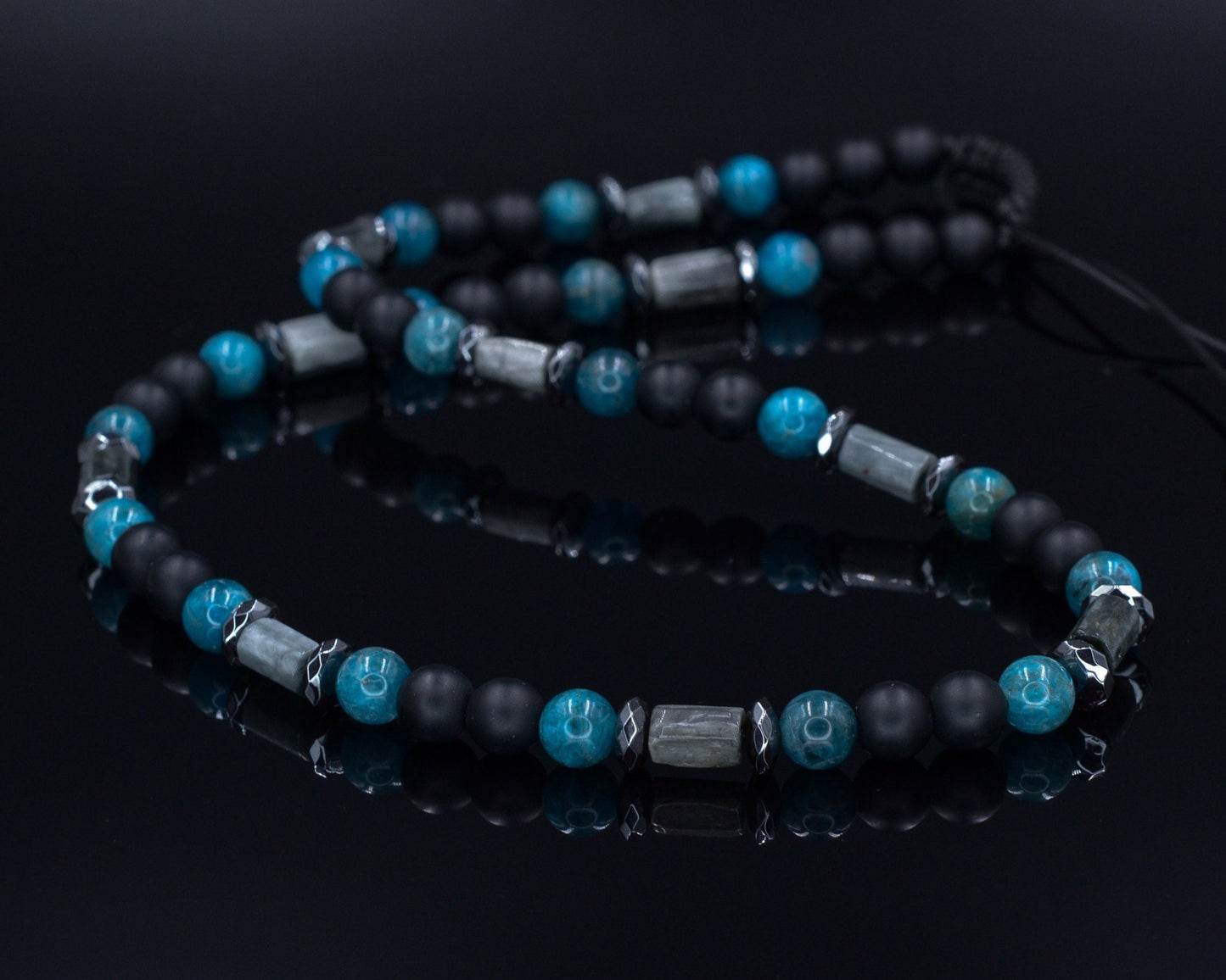 Men's Hawk's Eye Apatite Beads Necklace - Black Onyx Necklace - Gift for Men - Short Crystal Necklace - Father's Day Gift - Stone Necklace - Shamballa Necklace - Birthstone Necklace - Gemstone Necklace Men - Chakra Necklace - Macrame Necklace - Healing Necklace - Valinde