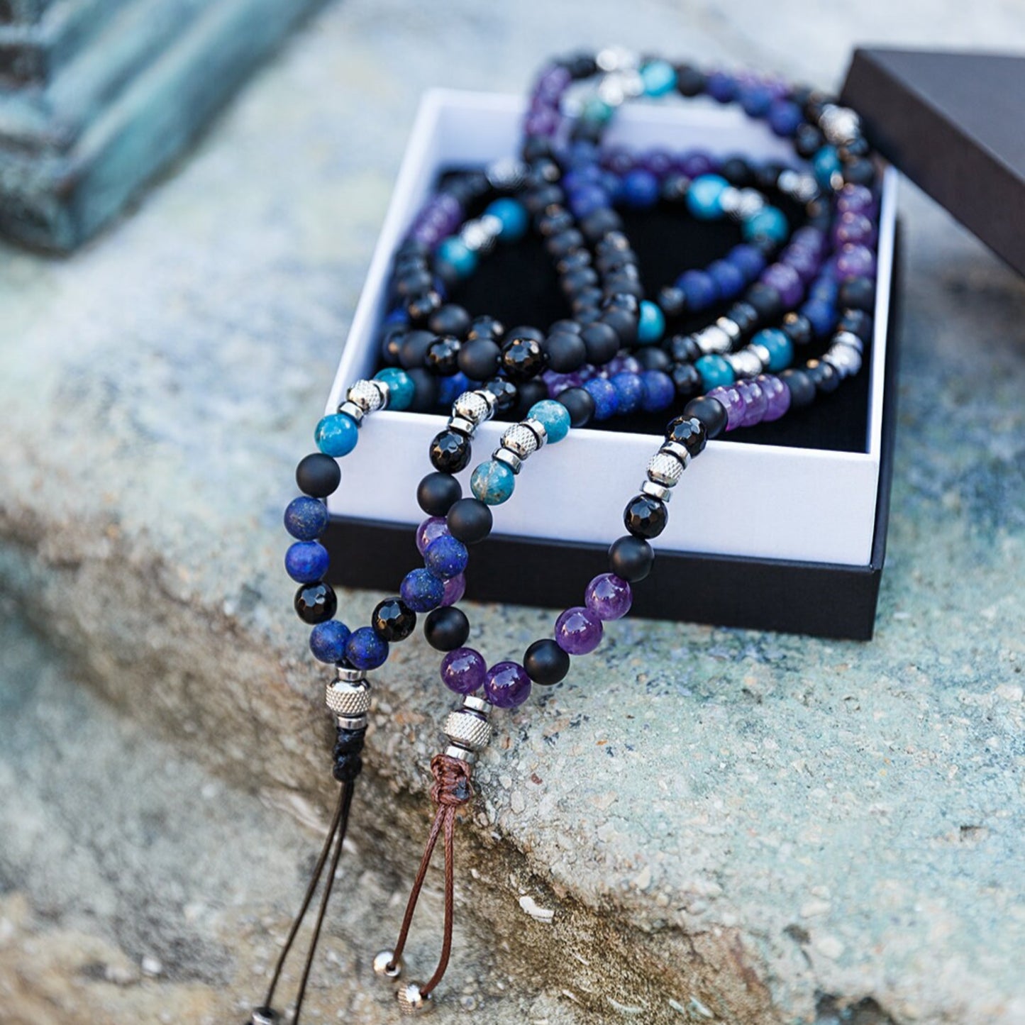 Lapis Lazuli Apatite Crystal Necklace for Men - Men's Long Beaded Necklace - Black Onyx Necklace - Gift for Men - Steel Beads Necklace - Shamballa Necklace - Birthstone Necklace - Gemstone Necklace Men - Chakra Necklace - Macrame Necklace - Healing Necklace - Valinde