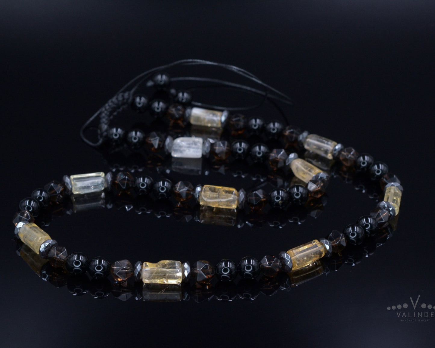 Men's Citrine Necklace / Short Crystal Necklace / Raw Citrine Necklace / Gift for Men / Black Agate Necklace / Gemstone Birthstone Necklace - Shamballa Necklace - Birthstone Necklace - Gemstone Necklace Men - Chakra Necklace - Macrame Necklace - Healing Necklace - Valinde