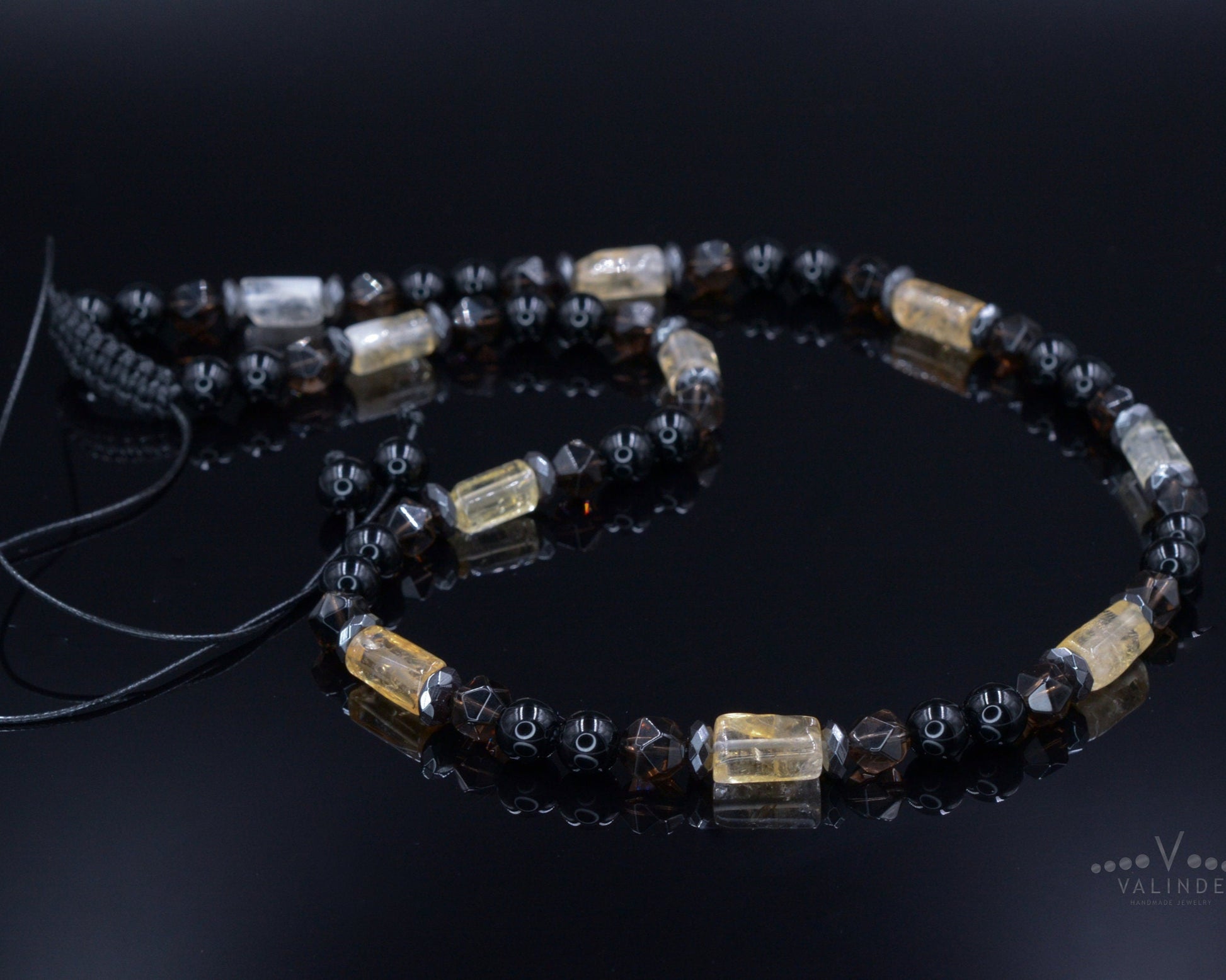 Men's Citrine Necklace / Short Crystal Necklace / Raw Citrine Necklace / Gift for Men / Black Agate Necklace / Gemstone Birthstone Necklace - Shamballa Necklace - Birthstone Necklace - Gemstone Necklace Men - Chakra Necklace - Macrame Necklace  - Healing Necklace - Valinde