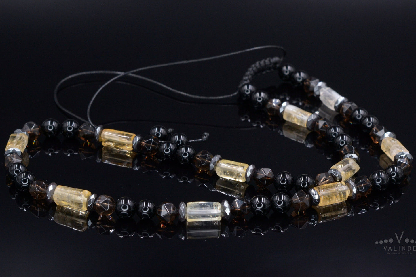 Men's Citrine Necklace / Short Crystal Necklace / Raw Citrine Necklace / Gift for Men / Black Agate Necklace / Gemstone Birthstone Necklace - Shamballa Necklace - Birthstone Necklace - Gemstone Necklace Men - Chakra Necklace - Macrame Necklace - Healing Necklace - Valinde