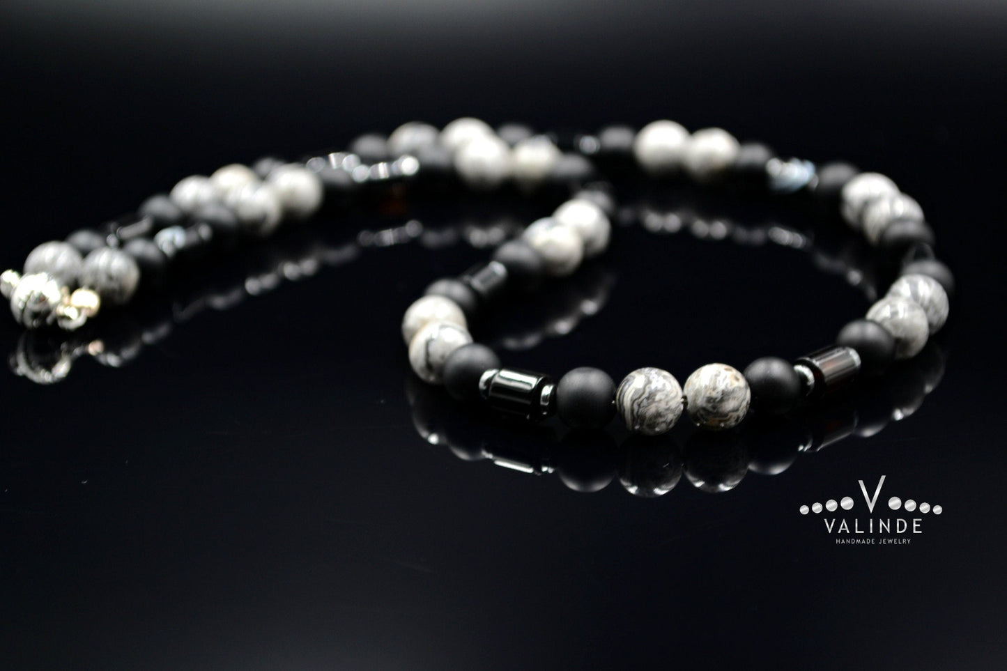 Surfer Necklace Men's Grey Jasper Necklace Black Onyx Necklace Short Gemstone Necklace Surf Jewelry Gift for Men Choker Stone Necklace - Shamballa Necklace - Birthstone Necklace - Gemstone Necklace Men - Chakra Necklace - Yoga Necklace - Mantra Necklace -Macrame Necklace - Healing Necklace - Valinde