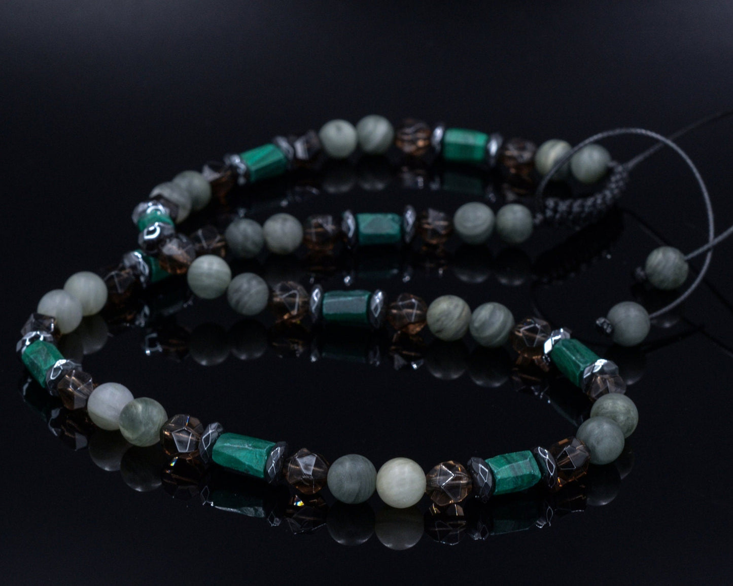 Raw Malachite Necklace for Men - Men's Short Crystal Necklace - Smoky Quartz and Agate Beaded Necklace - Gift for Men - Adjustable Necklace- Shamballa Necklace - Birthstone Necklace - Gemstone Necklace Men - Chakra Necklace - Macrame Necklace - Healing Necklace - Valinde