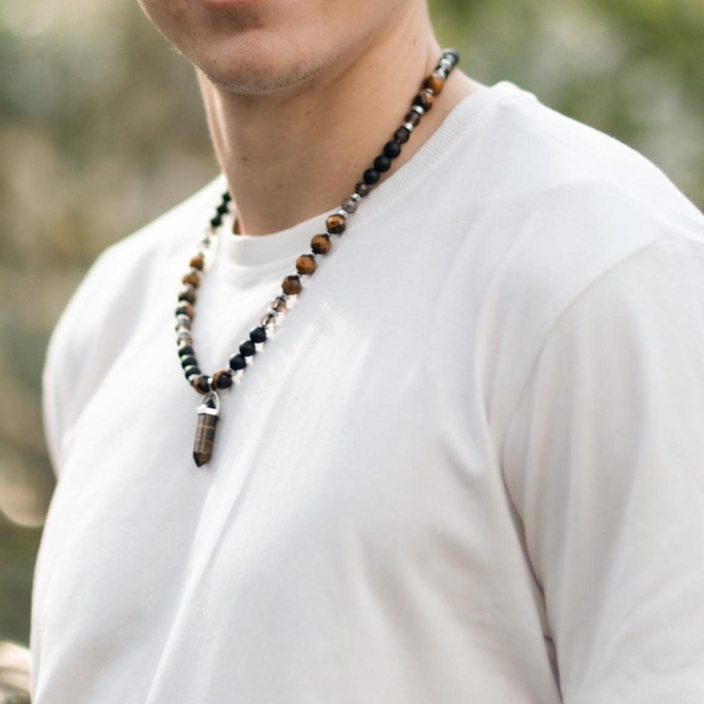 Men's Tiger's Eye Pendant Necklace, Onyx Quartz Crystal Necklace, Gift for Men, Short Beaded Necklace, Brown Tiger Eye Adjustable Necklace - Shamballa Necklace - Birthstone Necklace - Gemstone Necklace Men - Chakra Necklace - Yoga Necklace - Mantra Necklace -Macrame Necklace - Healing Necklace - Valinde