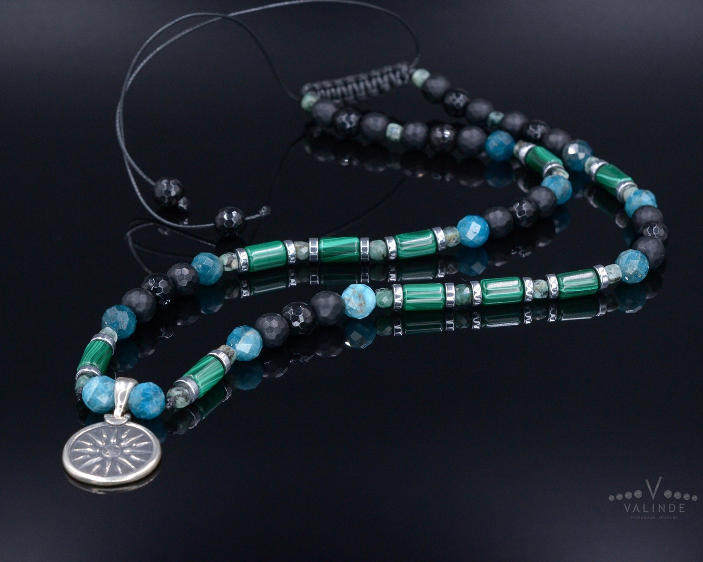 Vergina Sun Coin Necklace - Men's Malachite Apatite Agate Beaded Necklace - Short Necklace -Greek Silver Pendant Necklace - Gift For Men - Shamballa Necklace - Birthstone Necklace - Gemstone Necklace Men - Chakra Necklace - Macrame Necklace - Healing Necklace - Valinde