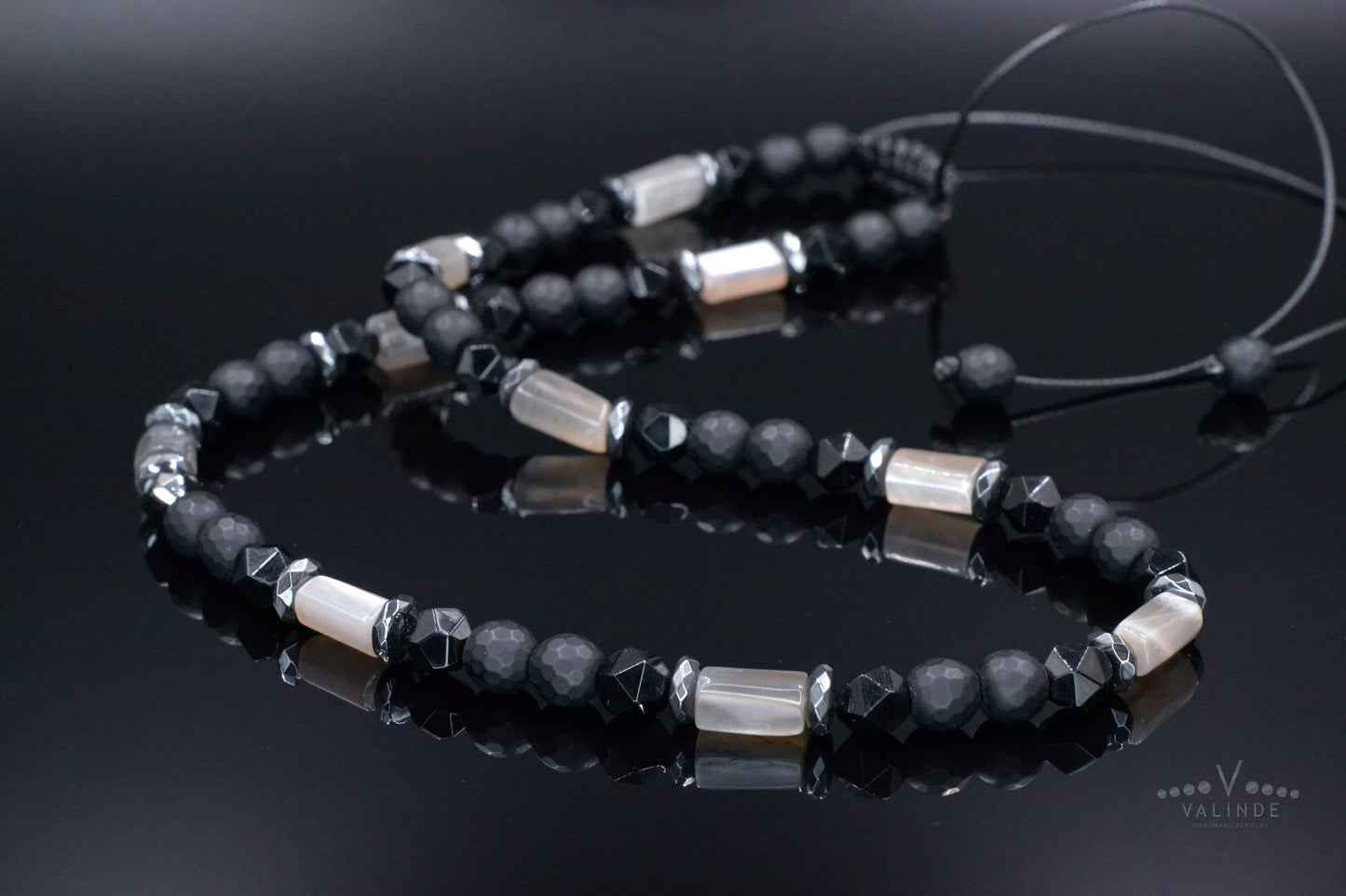 Men's Sunstone Necklace - Black Onyx Agate Hematite Beads Necklace - Short Adjustable Stone Necklace - Gift for Men - Father's Day Gift- Shamballa Necklace - Birthstone Necklace - Gemstone Necklace Men - Chakra Necklace - Macrame Necklace - Healing Necklace - Valinde