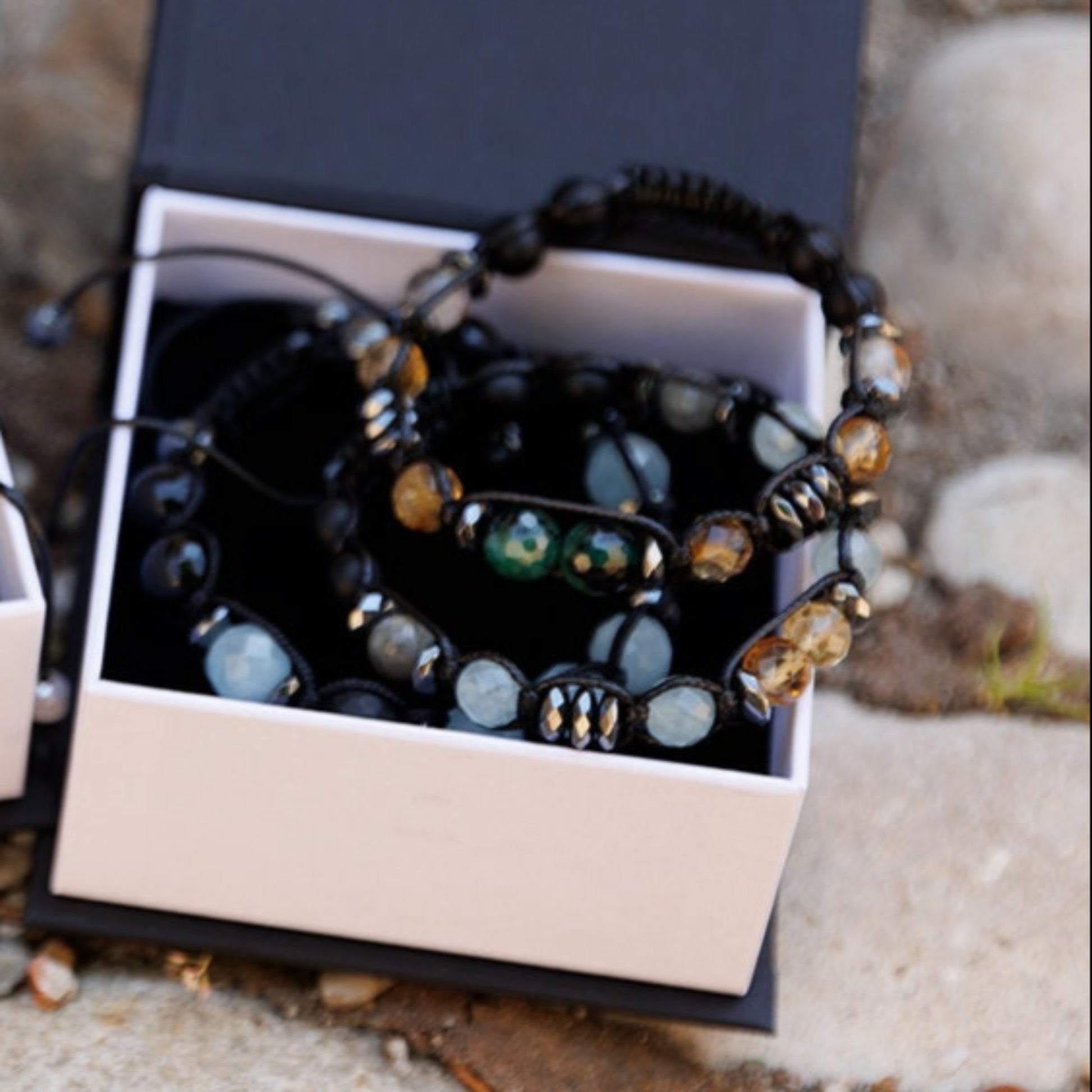 Men's Aquamarine Citrine Bracelet, Labradorite Onyx Crystal Bracelet, Adjustable Braided Bracelet, Gift for Men, Macrame Gemstone Bracelet Aquamarine Braided Bracelet, Men's Black Onyx Gemstone Bracelet,Gift for Men,Adjustable Macrame Crystal Bracelet,Christmas Gift,Gift for Him - Shamballa Bracelet - Mantra Bracelet  -  Birthstone Bracelet - Gemstone Bracelet Men - Chakra Bracelet - Macrame Bracelet - Healing Bracelet - Valinde

