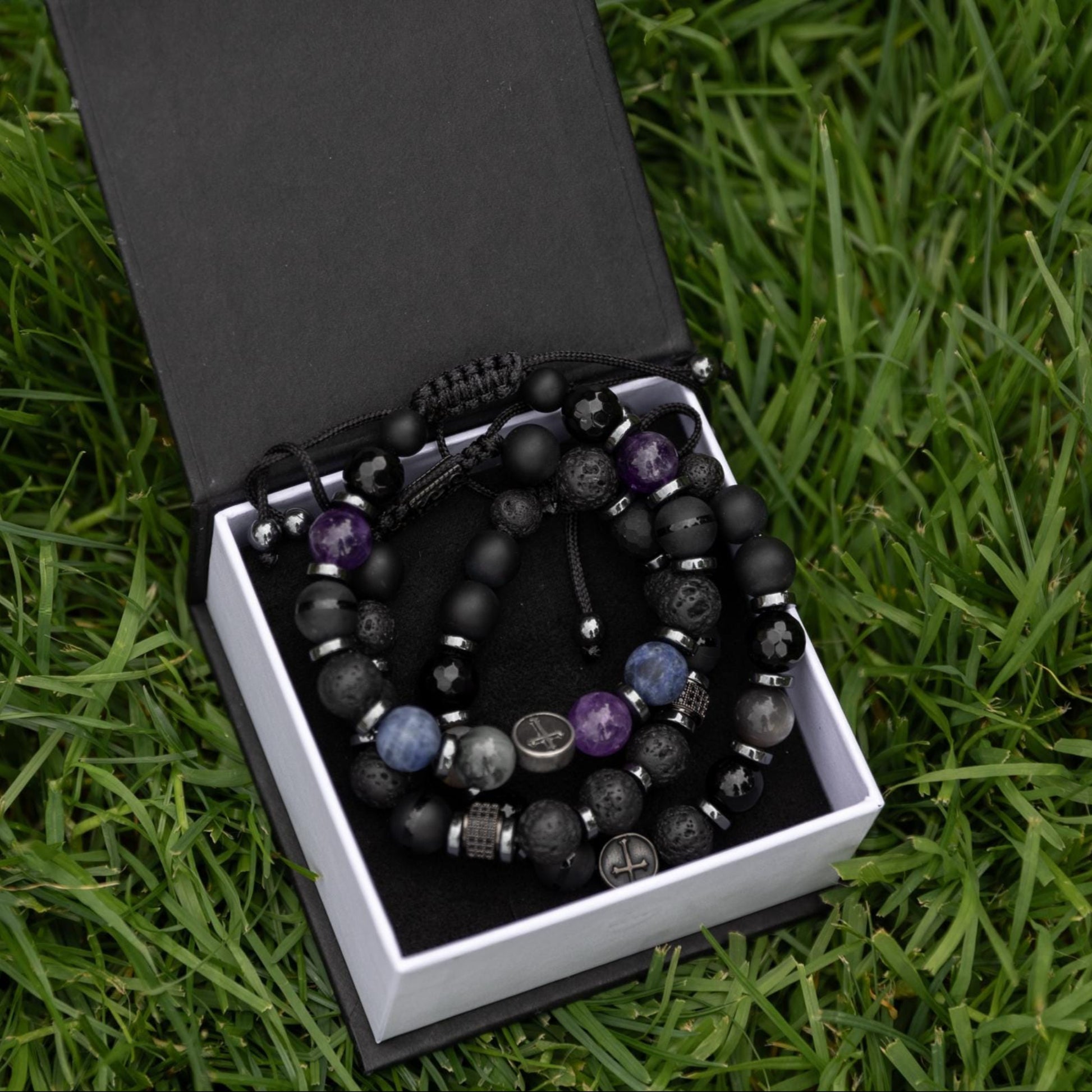 Black Onyx Lava Stone Bracelet, Men's Gemstone Beaded Bracelet, Gift for Men, Adjustable Braided Bracelet, Hematite Bracelet, Christmas Gift - Shamballa Bracelet - Mantra Bracelet  -  Yoga Bracelet -  Birthstone Bracelet - Gemstone Bracelet Men - Chakra Bracelet - Macrame Bracelet - Healing Bracelet - Gift for Father - Gift For Men - Valinde
