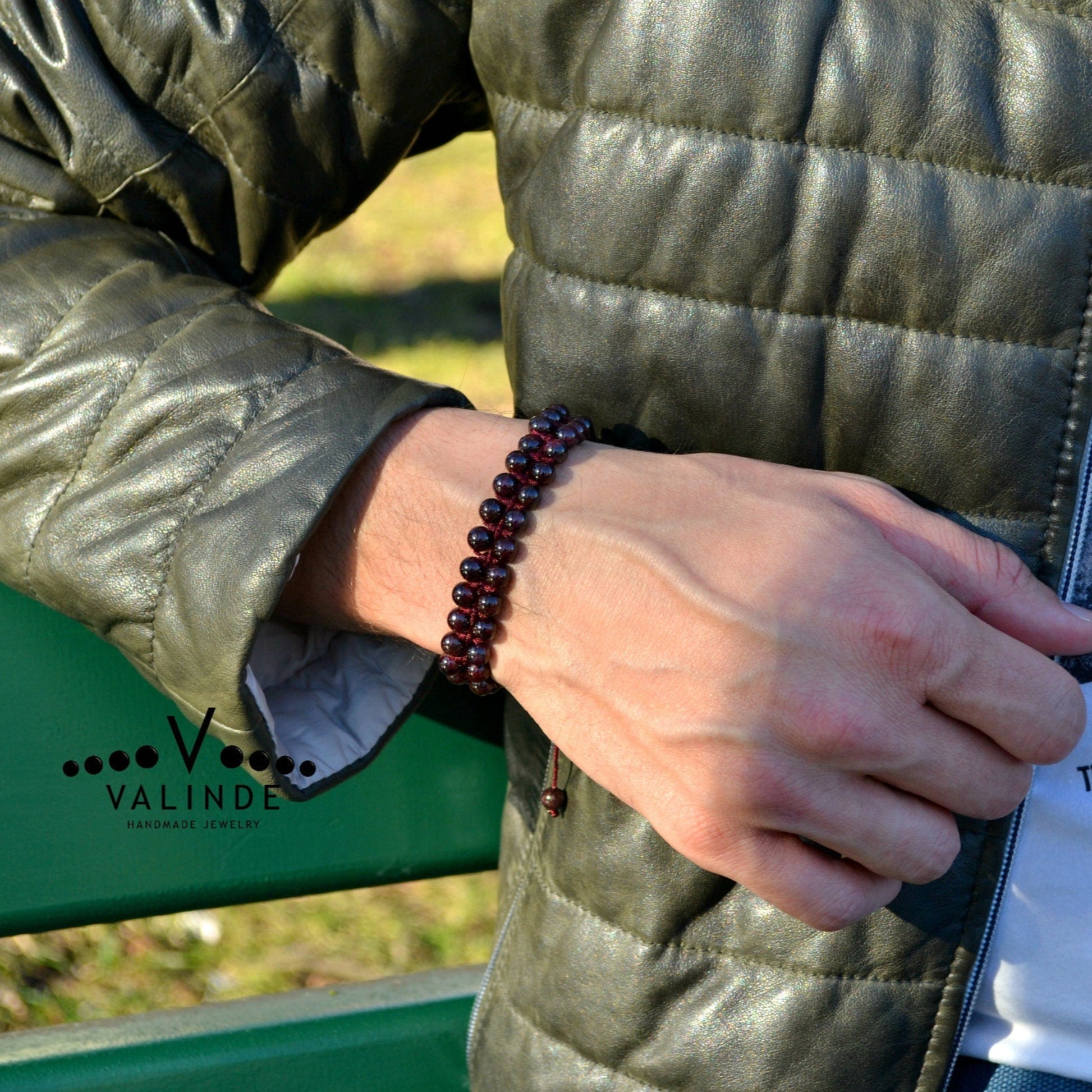 Granat Doppelarmband Herren Stein Armband Edelstein Perlen Armband zweireihig Armband Geschenk für Mann Verstellbares Makramee Armband  - Shamballa Bracelet - Birthstone Bracelet - Gemstone Bracelet Men - Chakra Bracelet - Macrame Bracelet - Healing Bracelet - Valinde