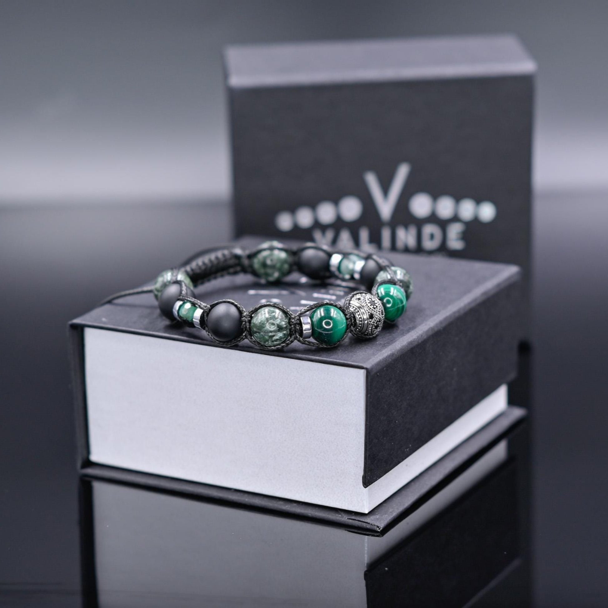 Emerald Seraphinite Malachite Birthstone Bracelet, Men's 925 Silver Bead Bracelet, Adjustable Onyx Braided Bracelet, Luxury Bracelet for Men  - Shamballa Bracelet - Mantra Bracelet  -  Birthstone Bracelet - Gemstone Bracelet Men - Chakra Bracelet - Macrame Bracelet - Healing Bracelet - Valinde

