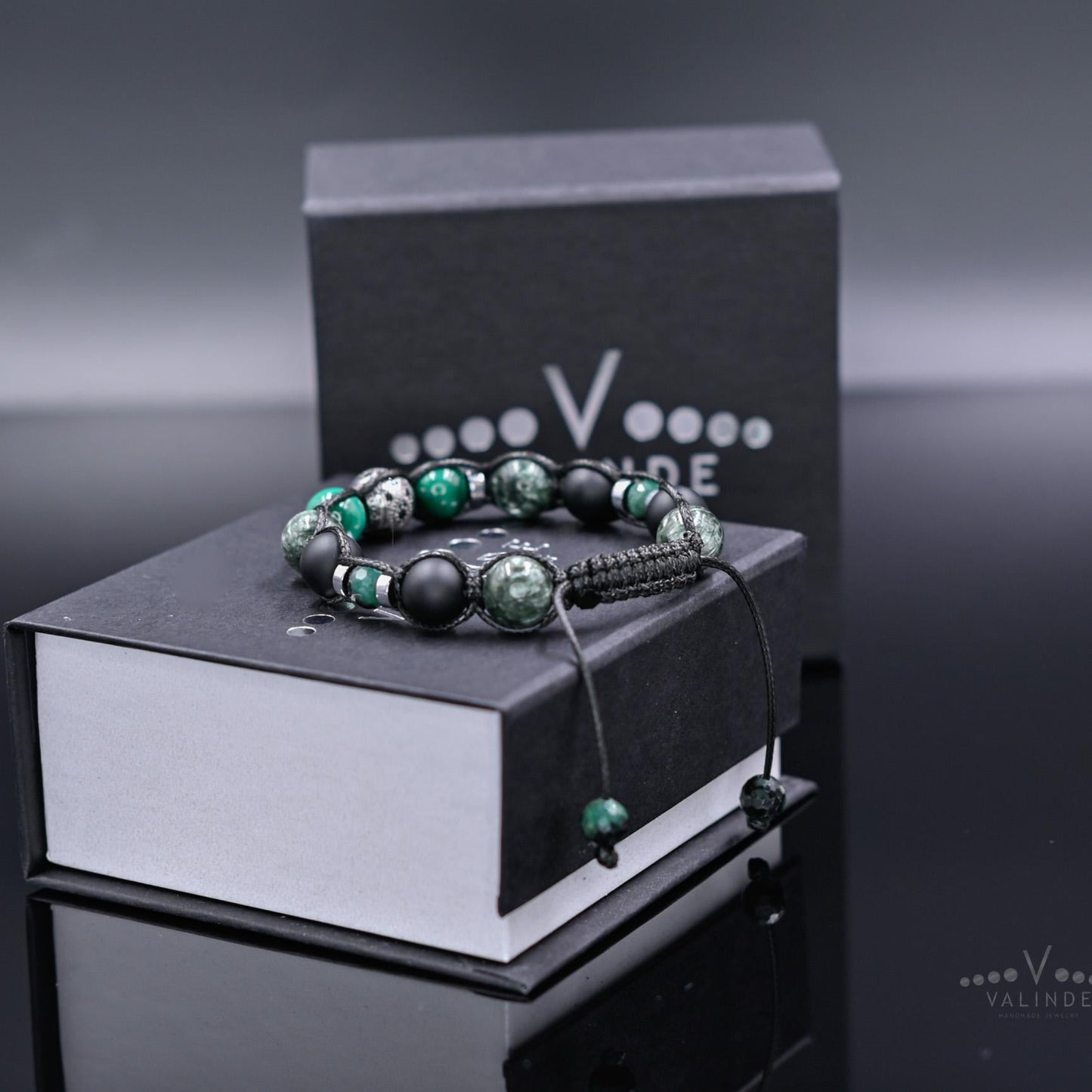 Emerald Seraphinite Malachite Birthstone Bracelet, Men's 925 Silver Bead Bracelet, Adjustable Onyx Braided Bracelet, Luxury Bracelet for Men  - Shamballa Bracelet - Mantra Bracelet  -  Birthstone Bracelet - Gemstone Bracelet Men - Chakra Bracelet - Macrame Bracelet - Healing Bracelet - Valinde
