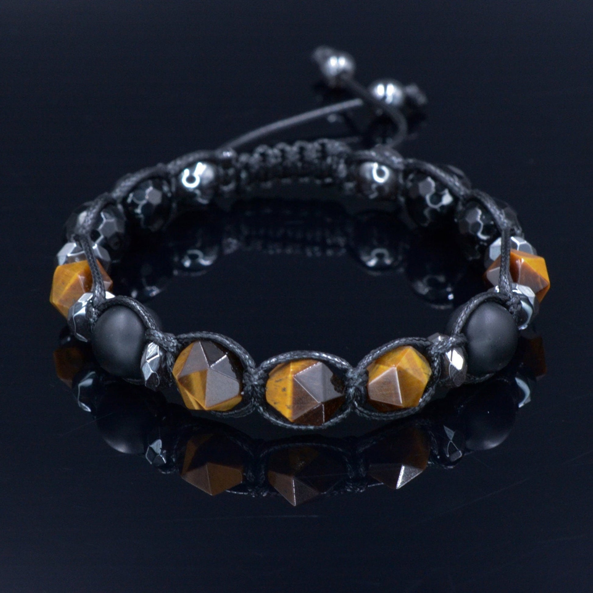 
Tiger's Eye Bracelet Men - Black Onyx & Agate Crystal Bracelet - Macrame Bracelet - Gift for Men - Men's Adjustable Beaded Bracelet - Shamballa Bracelet - Birthstone Bracelet - Gemstone Bracelet Men - Chakra Bracelet - Macrame Bracelet - Healing Bracelet - Valinde
