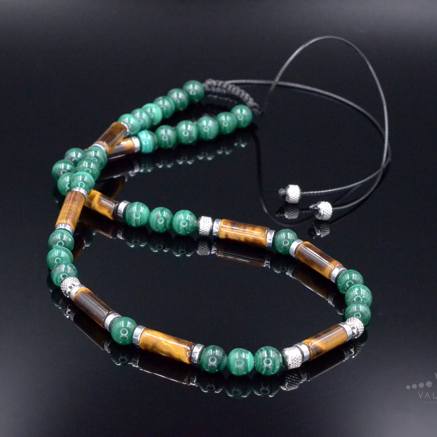 Malachite Short Necklace Men - Men's Gemstone Tiger's Eye Beads Necklace - Gift for Men - Christmas Gift - Adjustable Crystal Necklace  - Shamballa Necklace - Birthstone Necklace - Gemstone Necklace Men - Chakra Necklace - Macrame Necklace  - Healing Necklace - Valinde

