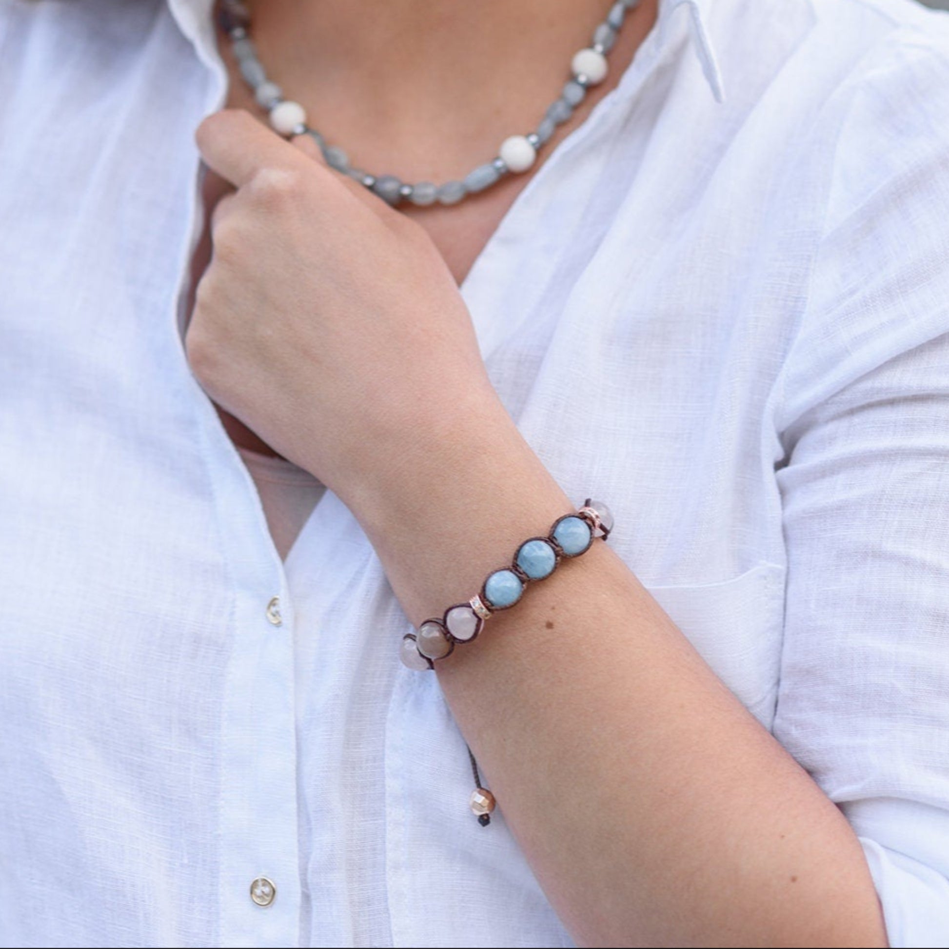 Aquamarine Bracelet Woman Women's Rose Quartz and Sunstone Crystal Bracelet Adjustable Braided Bracelet Gift for Woman Macrame Bracelet- Shamballa Bracelet - Birthstone Bracelet - Gemstone Bracelet Men - Chakra Bracelet - Macrame Bracelet - Healing Bracelet - Valinde