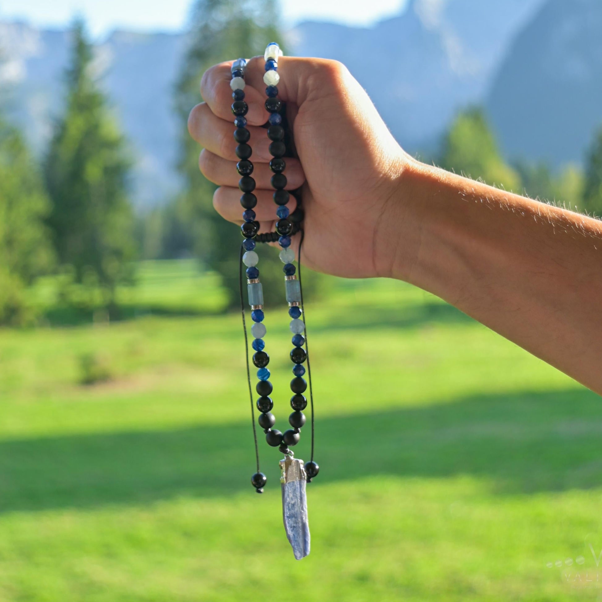 Men's Raw Kyanite Pendant Necklace, Blue Aquamarine Kyanite Onyx and Agate Necklace, Long Beaded Necklace, Adjustable Gemstone Necklace - Shamballa Necklace - Birthstone Necklace - Gemstone Necklace Men - Chakra Necklace - Yoga Necklace - Mantra Necklace -Macrame Necklace  - Healing Necklace - Gift for Father - Gift For Men - Valinde
