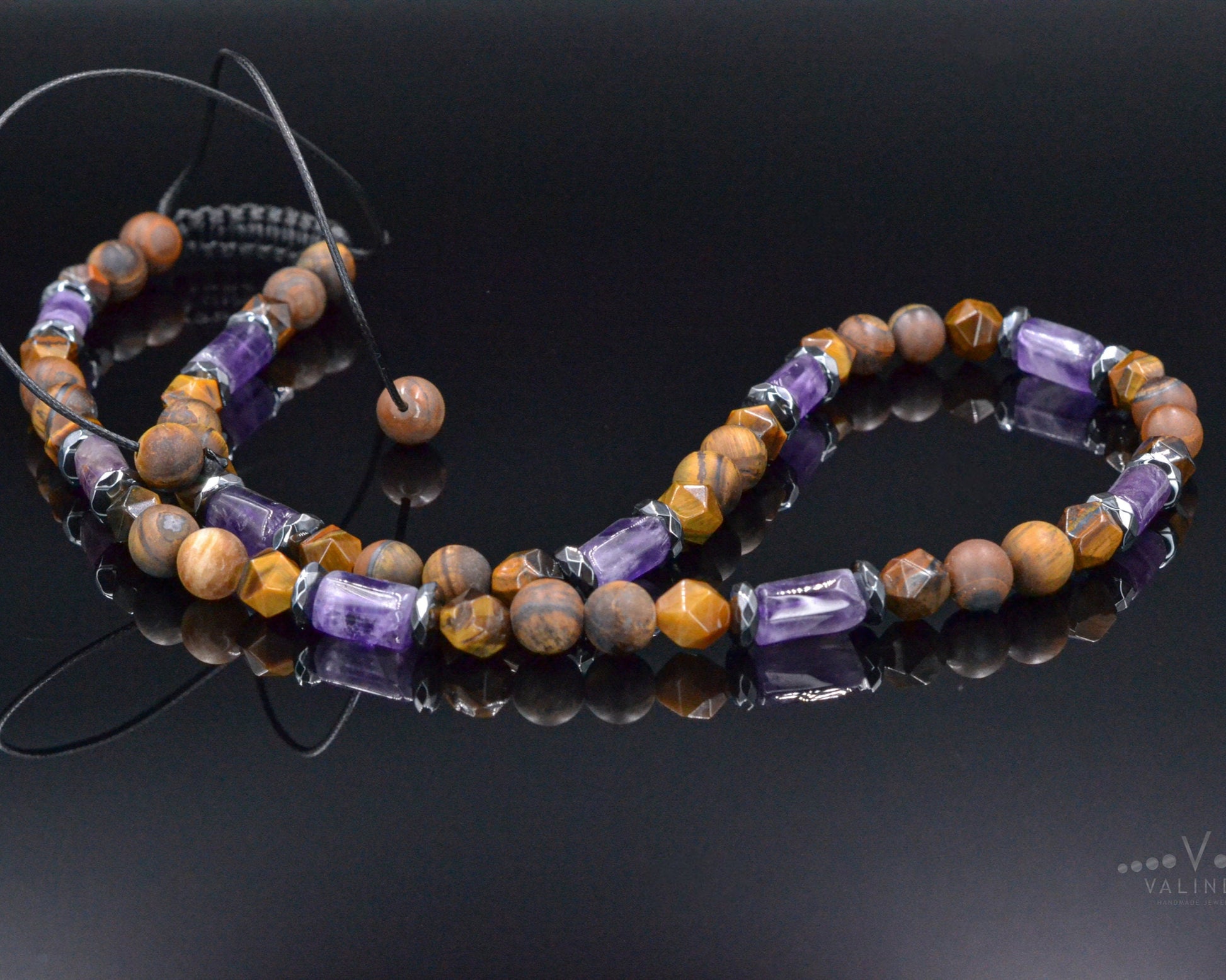 Men's Tiger's Eye Short Beaded Necklace, Amethyst Crystal Adjustable Necklace, Gift for Men, Gemstone Tiger Eye Necklace, Birthday Gift  - Shamballa Necklace - Birthstone Necklace - Gemstone Necklace Men - Chakra Necklace - Yoga Necklace - Mantra Necklace -Macrame Necklace  - Healing Necklace - Valinde
