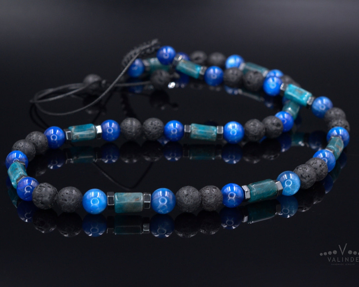 Men's Genuine Kyanite Apatite Crystal Necklace - Short Beaded Necklace - Lava Stone Necklace - Gift for Men - Adjustable Surfer Necklace - Shamballa Necklace - Birthstone Necklace - Gemstone Necklace Men - Chakra Necklace - Macrame Necklace  - Healing Necklace - Valinde
