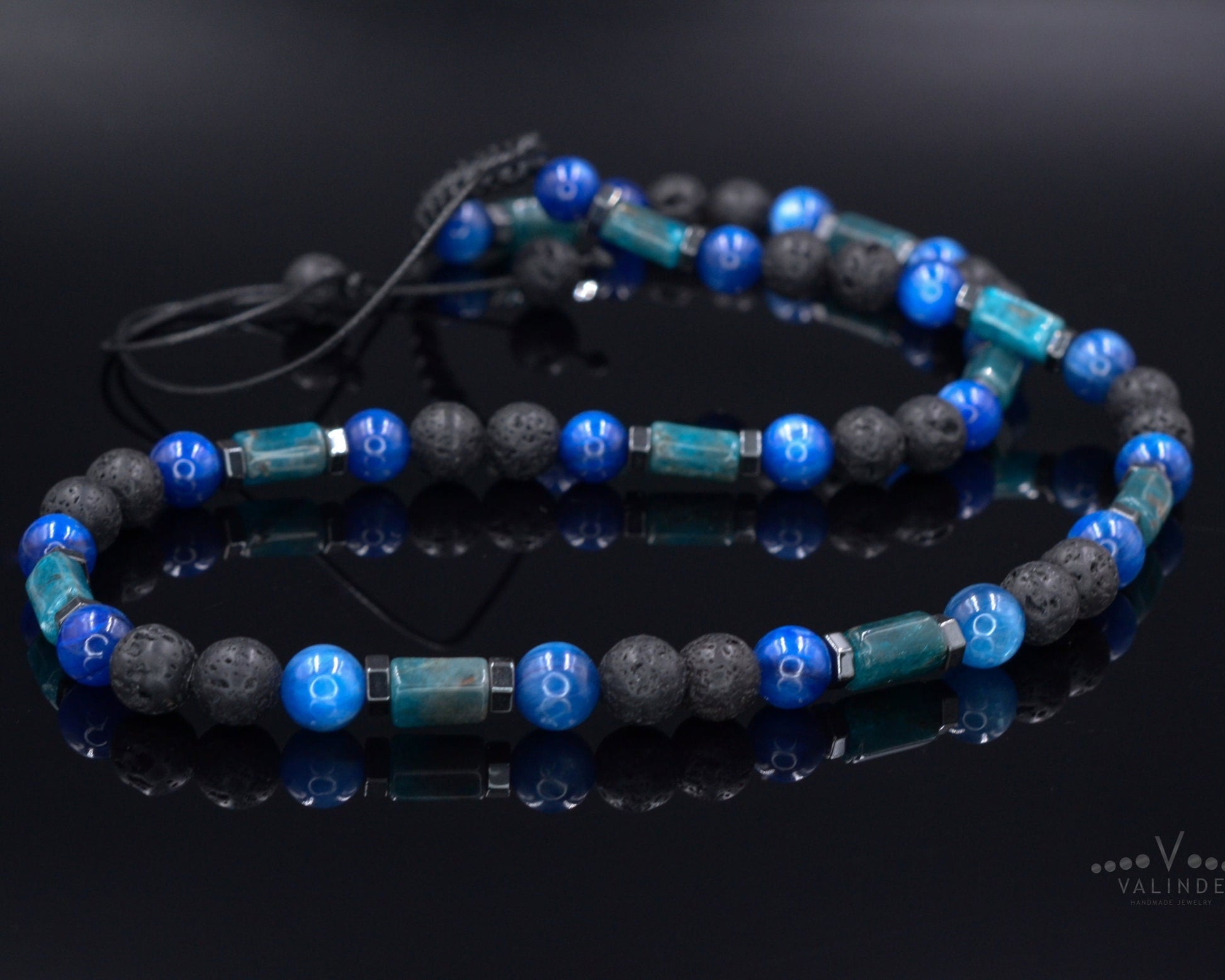 Men's Genuine Kyanite Apatite Crystal Necklace - Short Beaded Necklace - Lava Stone Necklace - Gift for Men - Adjustable Surfer Necklace - Shamballa Necklace - Birthstone Necklace - Gemstone Necklace Men - Chakra Necklace - Macrame Necklace  - Healing Necklace - Valinde

