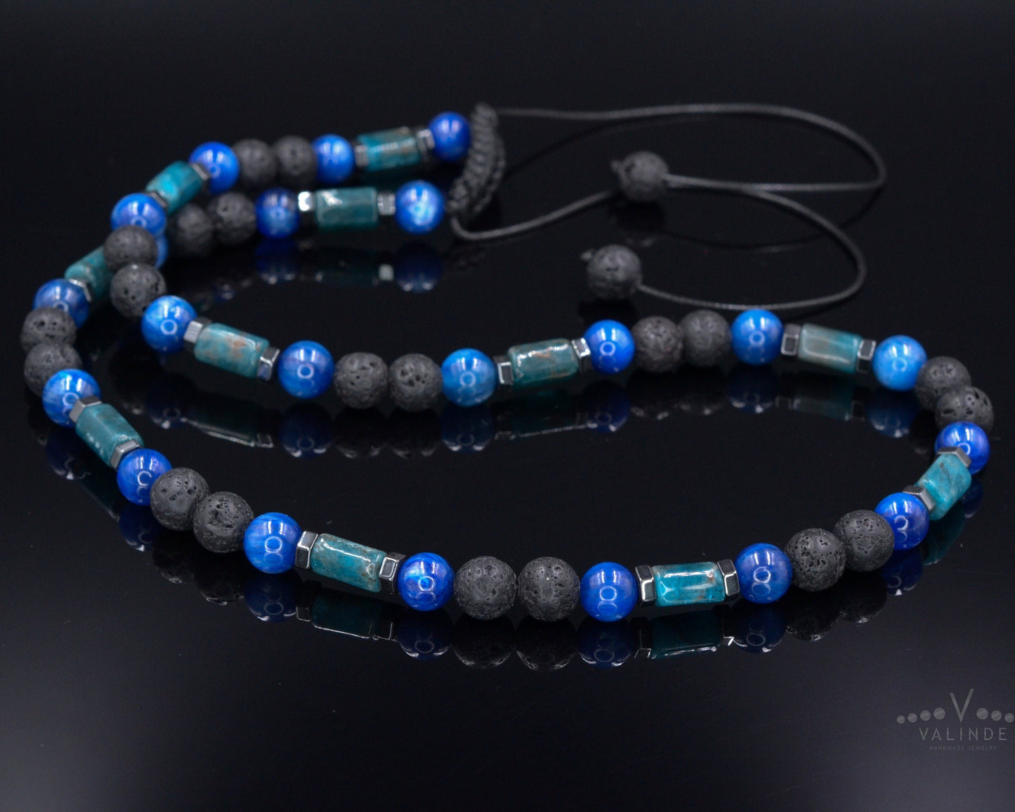 Men's Genuine Kyanite Apatite Crystal Necklace - Short Beaded Necklace - Lava Stone Necklace - Gift for Men - Adjustable Surfer Necklace - Shamballa Necklace - Birthstone Necklace - Gemstone Necklace Men - Chakra Necklace - Macrame Necklace  - Healing Necklace - Valinde
