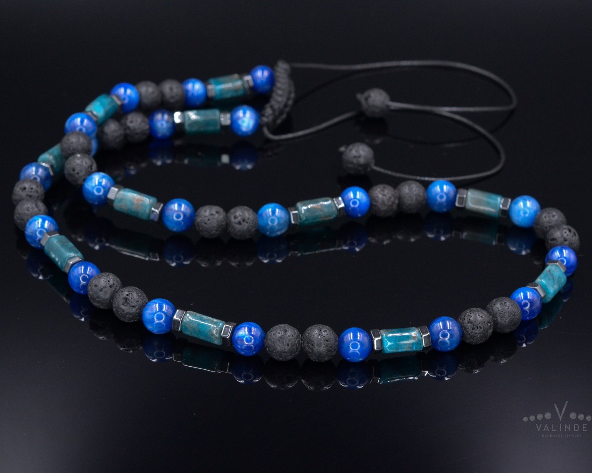 Men's Genuine Kyanite Apatite Crystal Necklace - Short Beaded Necklace - Lava Stone Necklace - Gift for Men - Adjustable Surfer Necklace - Shamballa Necklace - Birthstone Necklace - Gemstone Necklace Men - Chakra Necklace - Macrame Necklace  - Healing Necklace - Valinde
