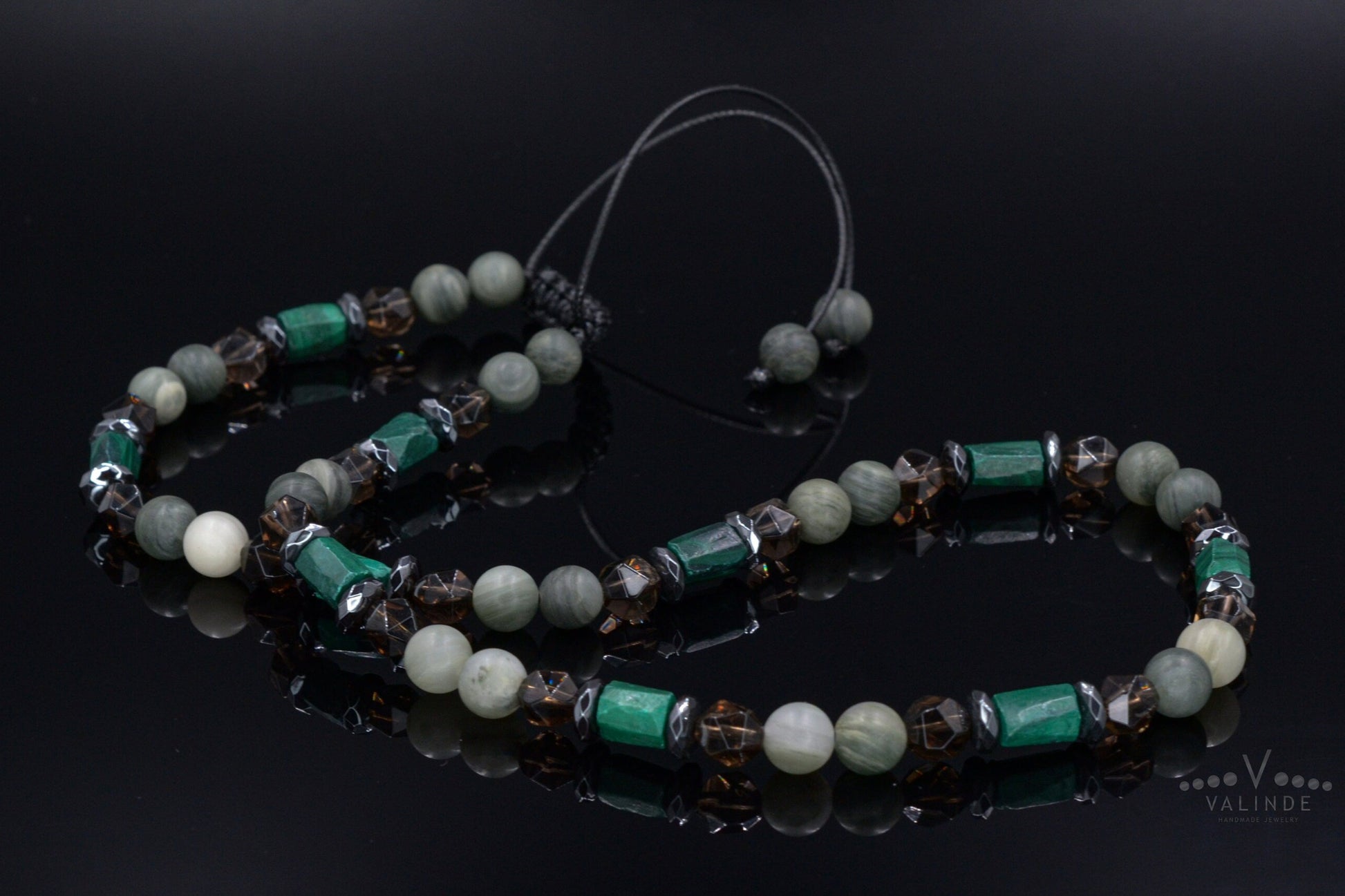 Raw Malachite Necklace for Men - Men's Short Crystal Necklace - Smoky Quartz and Agate Beaded Necklace - Gift for Men - Adjustable Necklace- Shamballa Necklace - Birthstone Necklace - Gemstone Necklace Men - Chakra Necklace - Macrame Necklace  - Healing Necklace - Valinde
