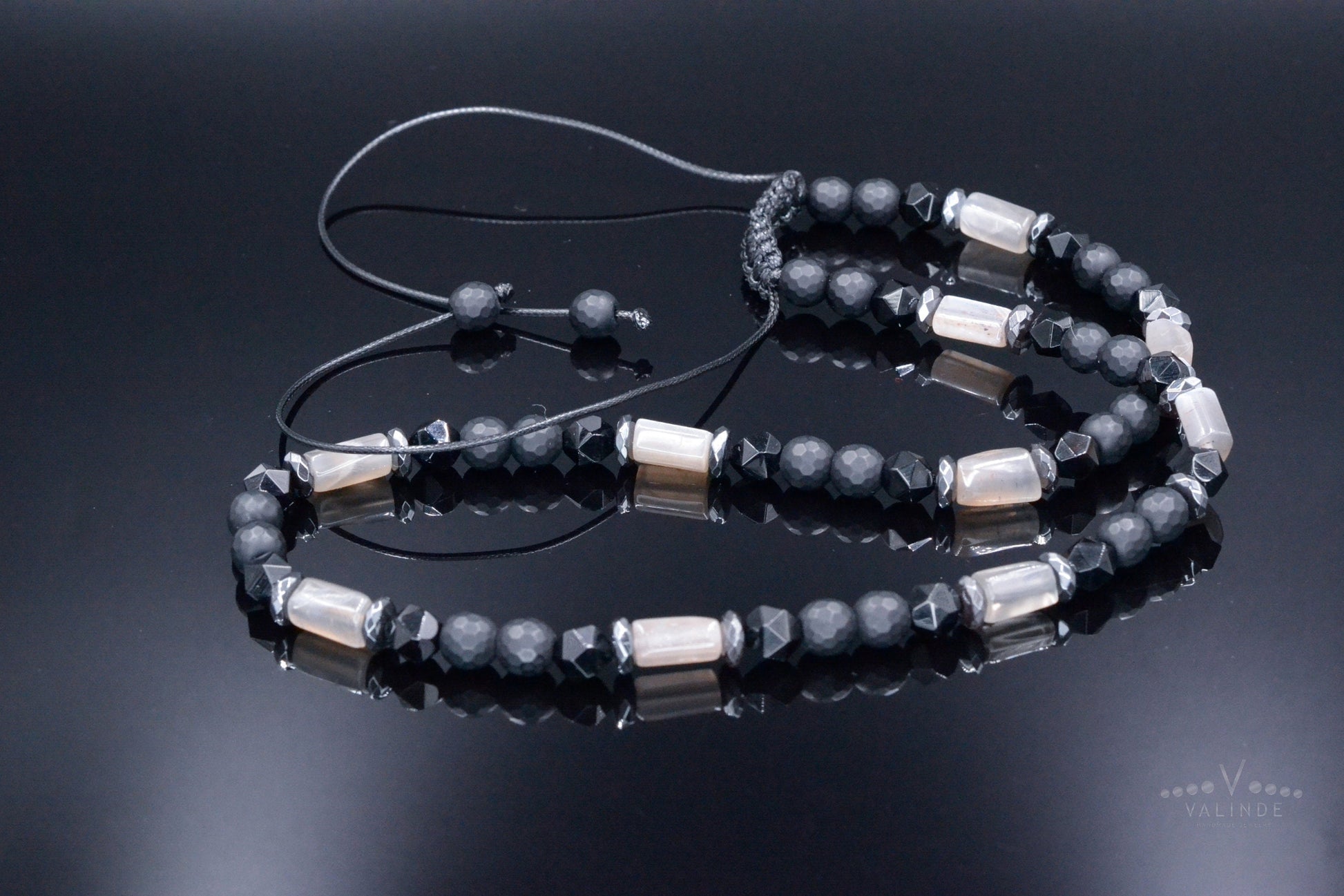 Men's Sunstone Necklace - Black Onyx Agate Hematite Beads Necklace - Short Adjustable Stone Necklace - Gift for Men - Father's Day Gift- Shamballa Necklace - Birthstone Necklace - Gemstone Necklace Men - Chakra Necklace - Macrame Necklace  - Healing Necklace - Valinde
