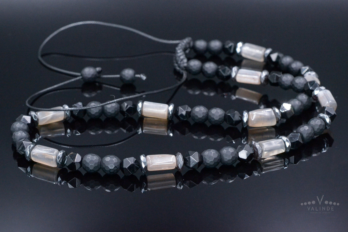 Men's Sunstone Necklace - Black Onyx Agate Hematite Beads Necklace - Short Adjustable Stone Necklace - Gift for Men - Father's Day Gift- Shamballa Necklace - Birthstone Necklace - Gemstone Necklace Men - Chakra Necklace - Macrame Necklace  - Healing Necklace - Valinde
