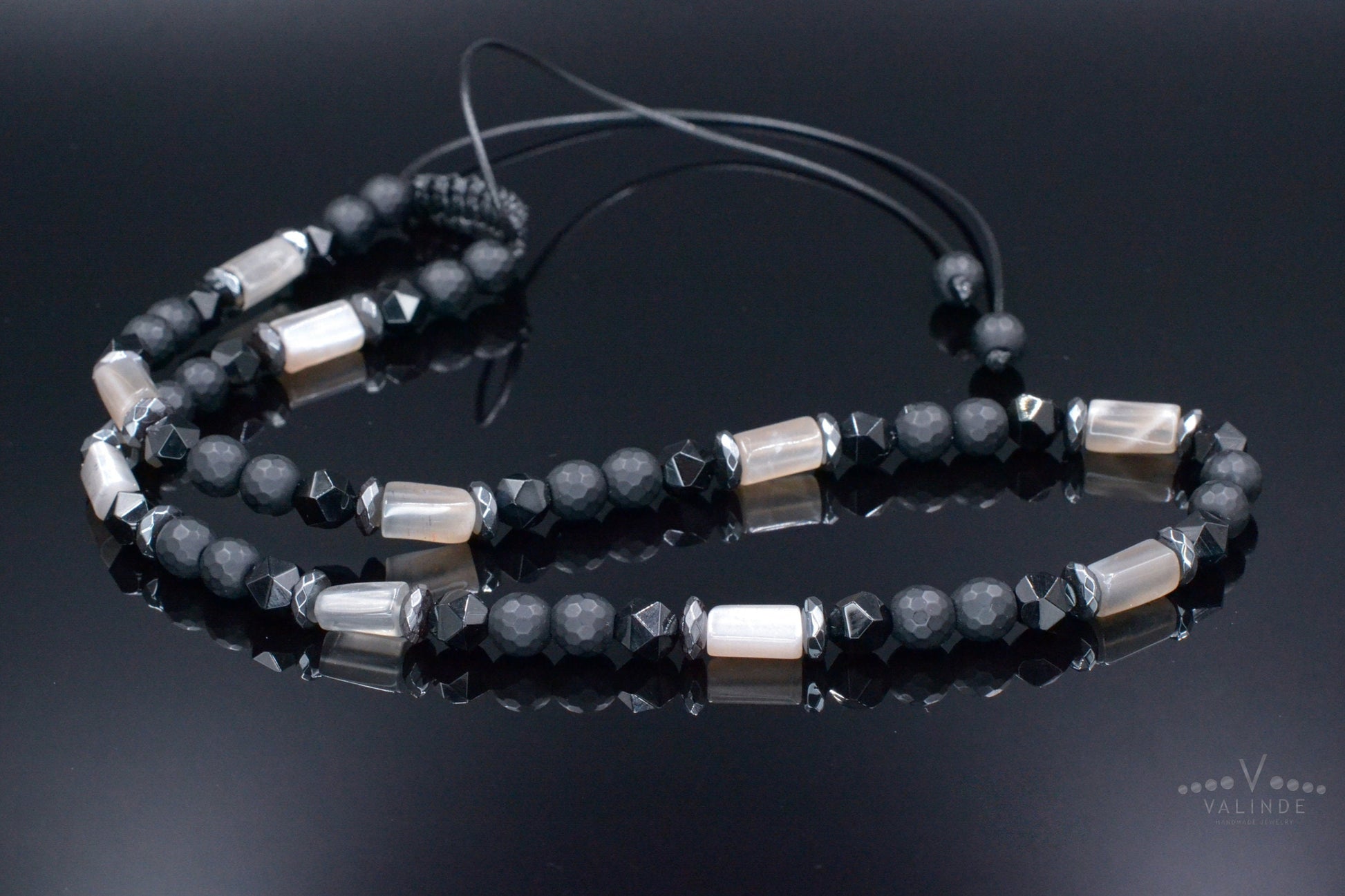 Men's Sunstone Necklace - Black Onyx Agate Hematite Beads Necklace - Short Adjustable Stone Necklace - Gift for Men - Father's Day Gift- Shamballa Necklace - Birthstone Necklace - Gemstone Necklace Men - Chakra Necklace - Macrame Necklace  - Healing Necklace - Valinde
