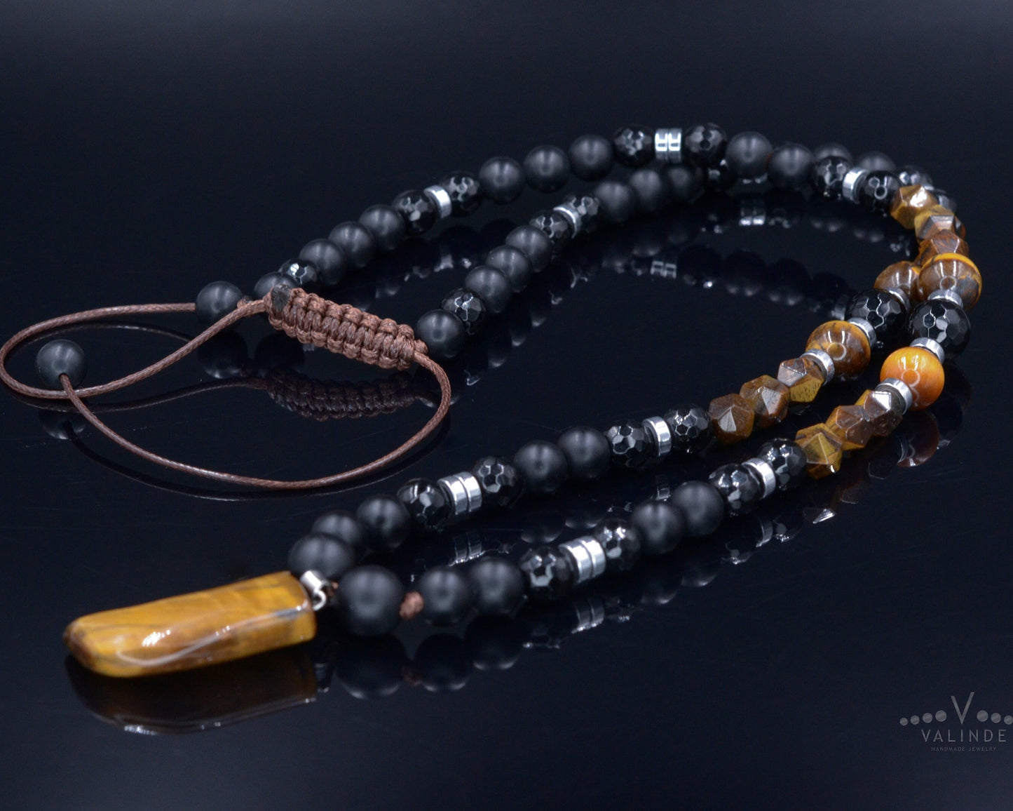 Tiger's Eye Pendant Necklace for Men - Long Crystal Necklace - Men's Black Onyx Necklace & Hematite - Gift for Men - Beaded Necklace - Shamballa Necklace - Birthstone Necklace - Gemstone Necklace Men - Chakra Necklace - Macrame Necklace  - Healing Necklace - Valinde
