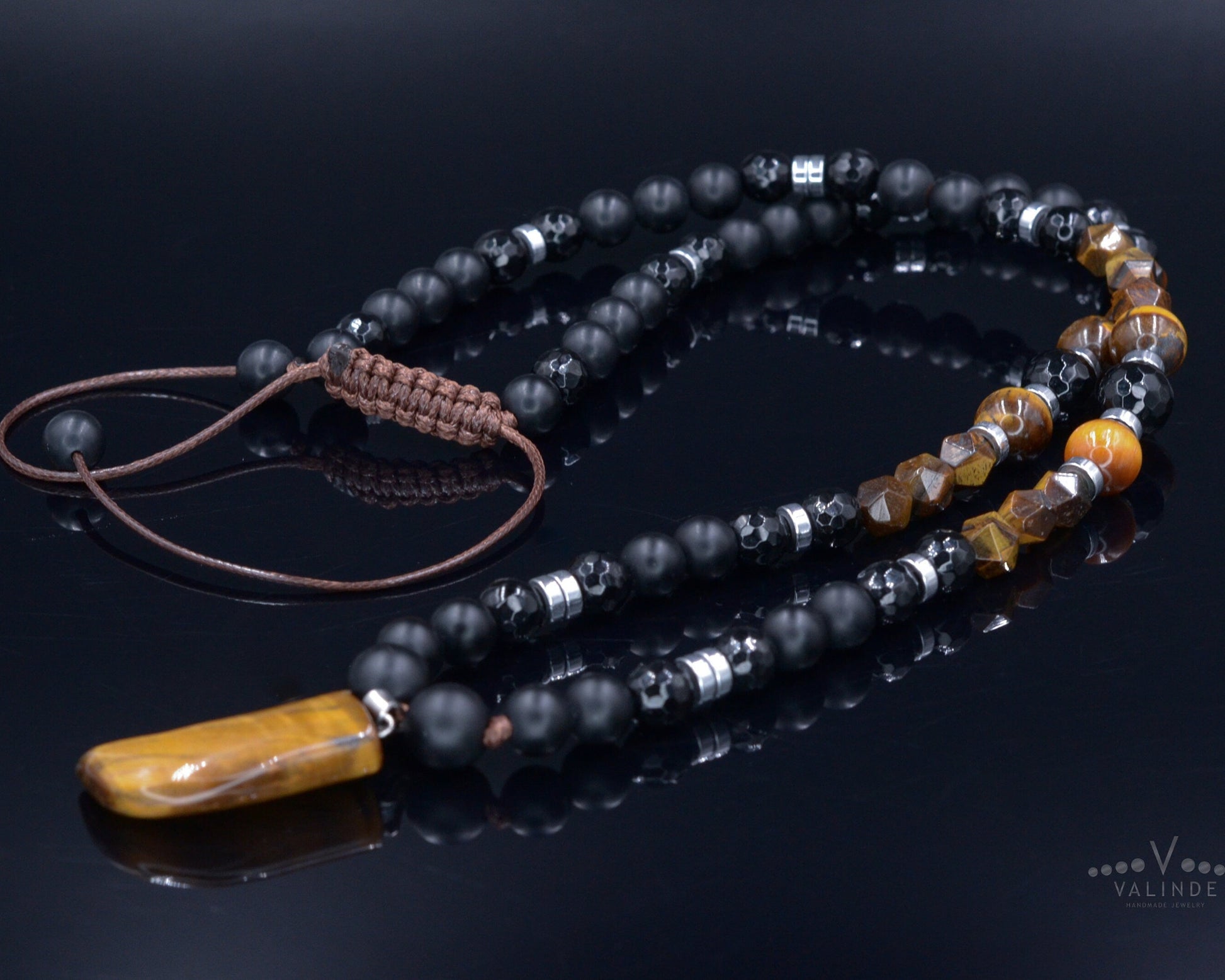 Tiger's Eye Pendant Necklace for Men - Long Crystal Necklace - Men's Black Onyx Necklace & Hematite - Gift for Men - Beaded Necklace - Shamballa Necklace - Birthstone Necklace - Gemstone Necklace Men - Chakra Necklace - Macrame Necklace  - Healing Necklace - Valinde
