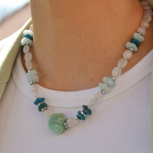 Women's Aquamarine Necklace Short Crystal Necklace Rose Quartz Necklace Gift for Woman Apatite Beaded Necklace Gift for Women Women's Gift  - Shamballa Necklace - Birthstone Necklace - Gemstone Necklace Women - Chakra Necklace - Macrame Necklace  - Healing Necklace - Valinde
